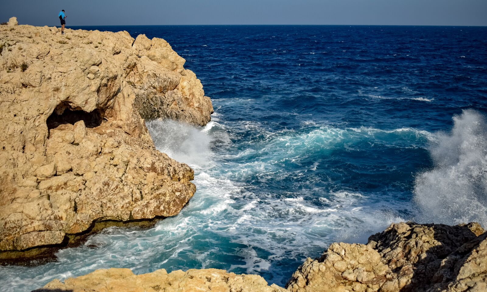 Nikon D3300 sample photo. Rocky coast, sea, waves photography