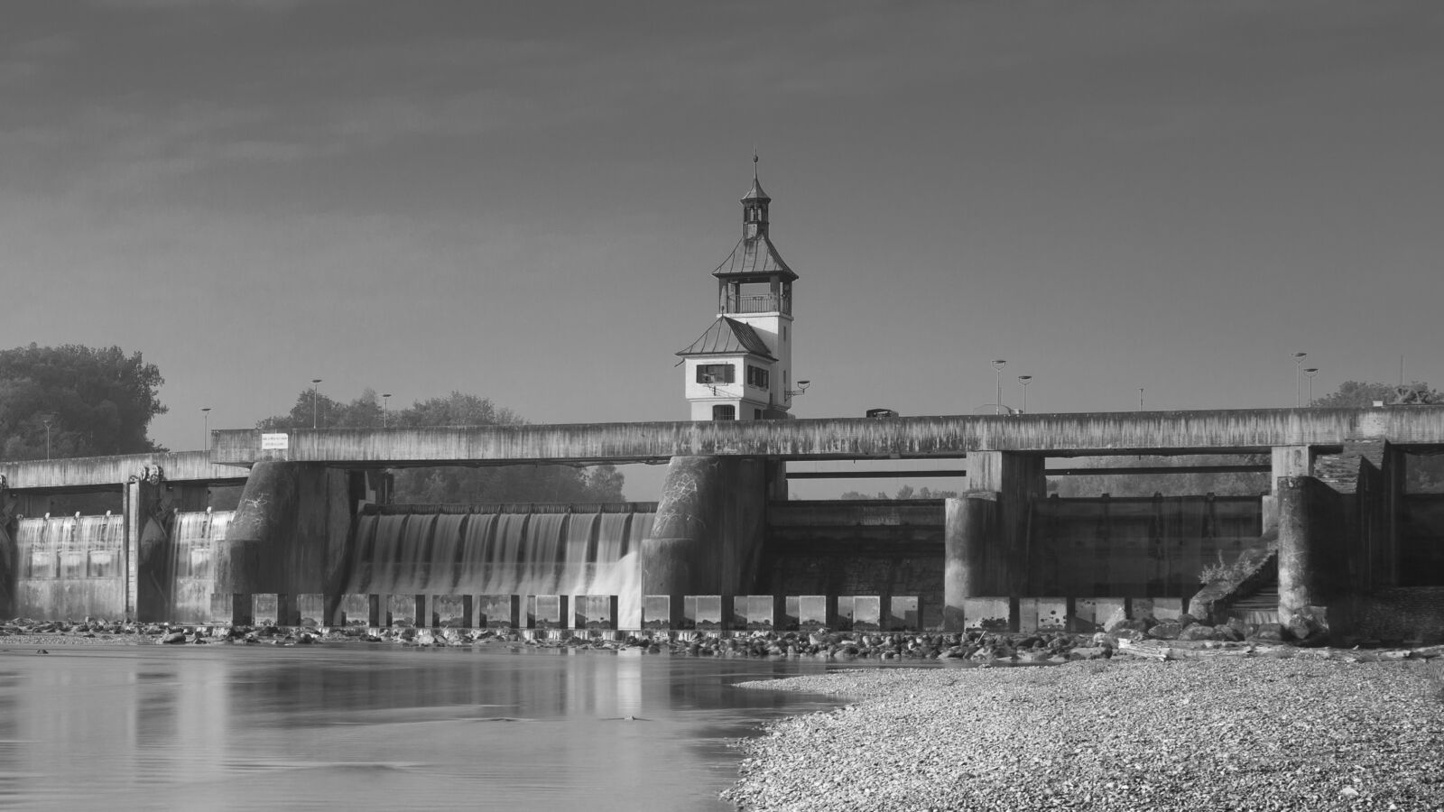 Canon EF 24-105mm F3.5-5.6 IS STM sample photo. Water, barrage, river photography