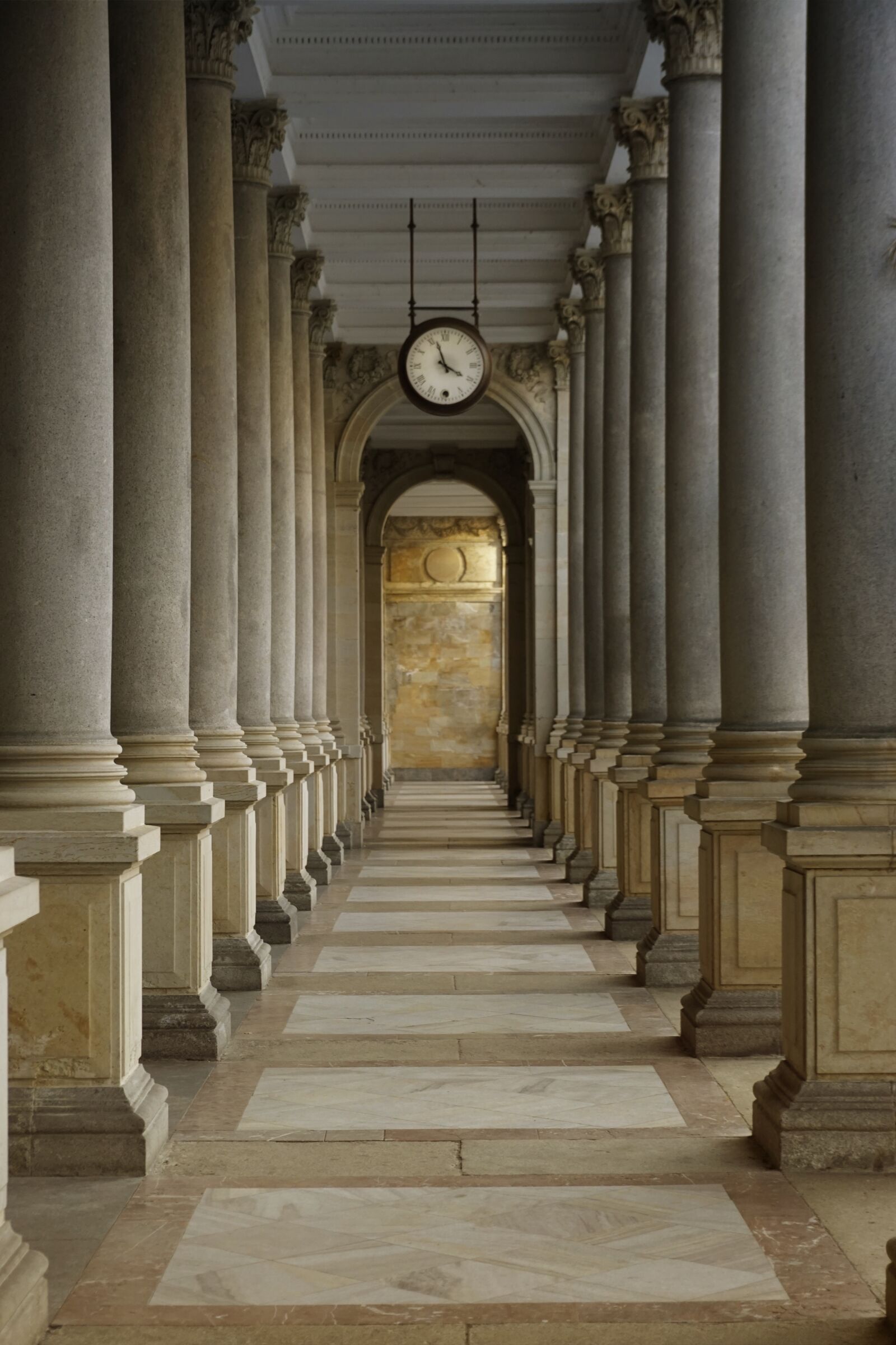 Sony a6000 sample photo. Karlovy vary, mill colonnade photography