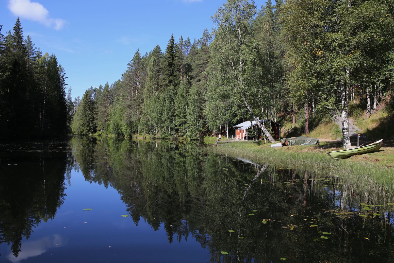 Canon EOS 6D + Canon EF 24-70mm F2.8L USM sample photo. Water, lake, forest photography