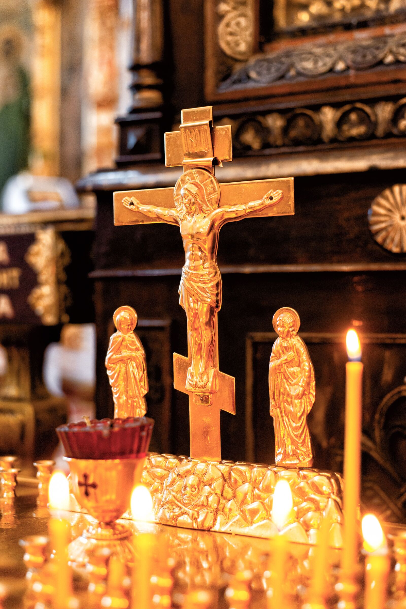 Nikon D610 sample photo. Candle, church, light photography