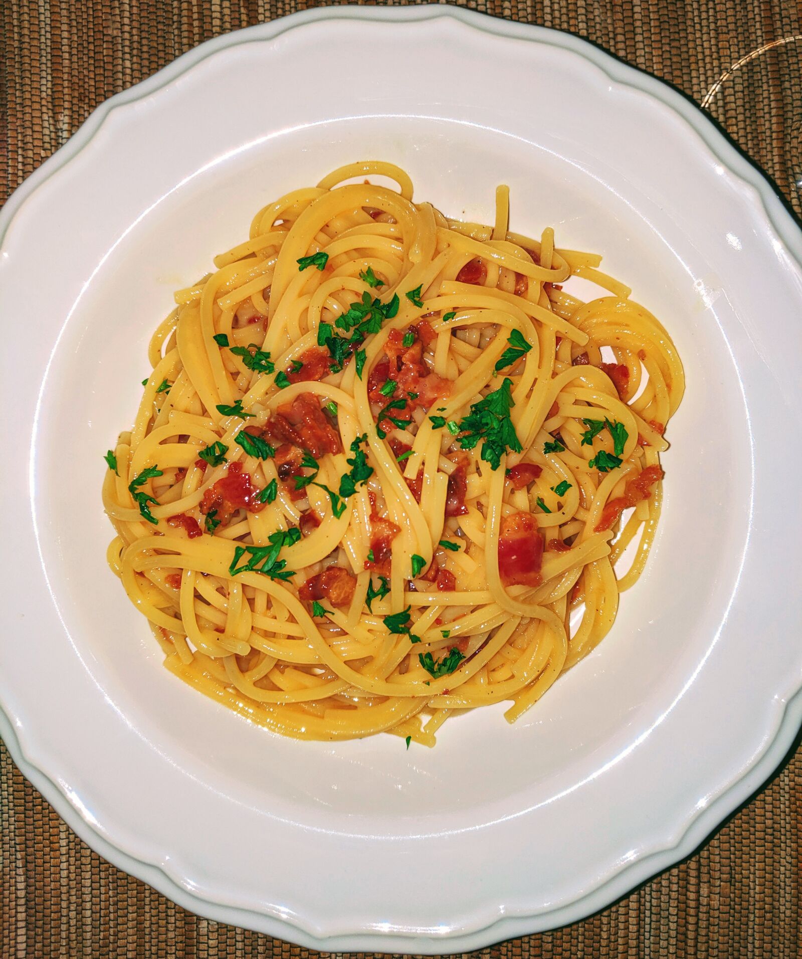 Google Pixel 3 XL sample photo. Spaghetti, pasta, dinner photography