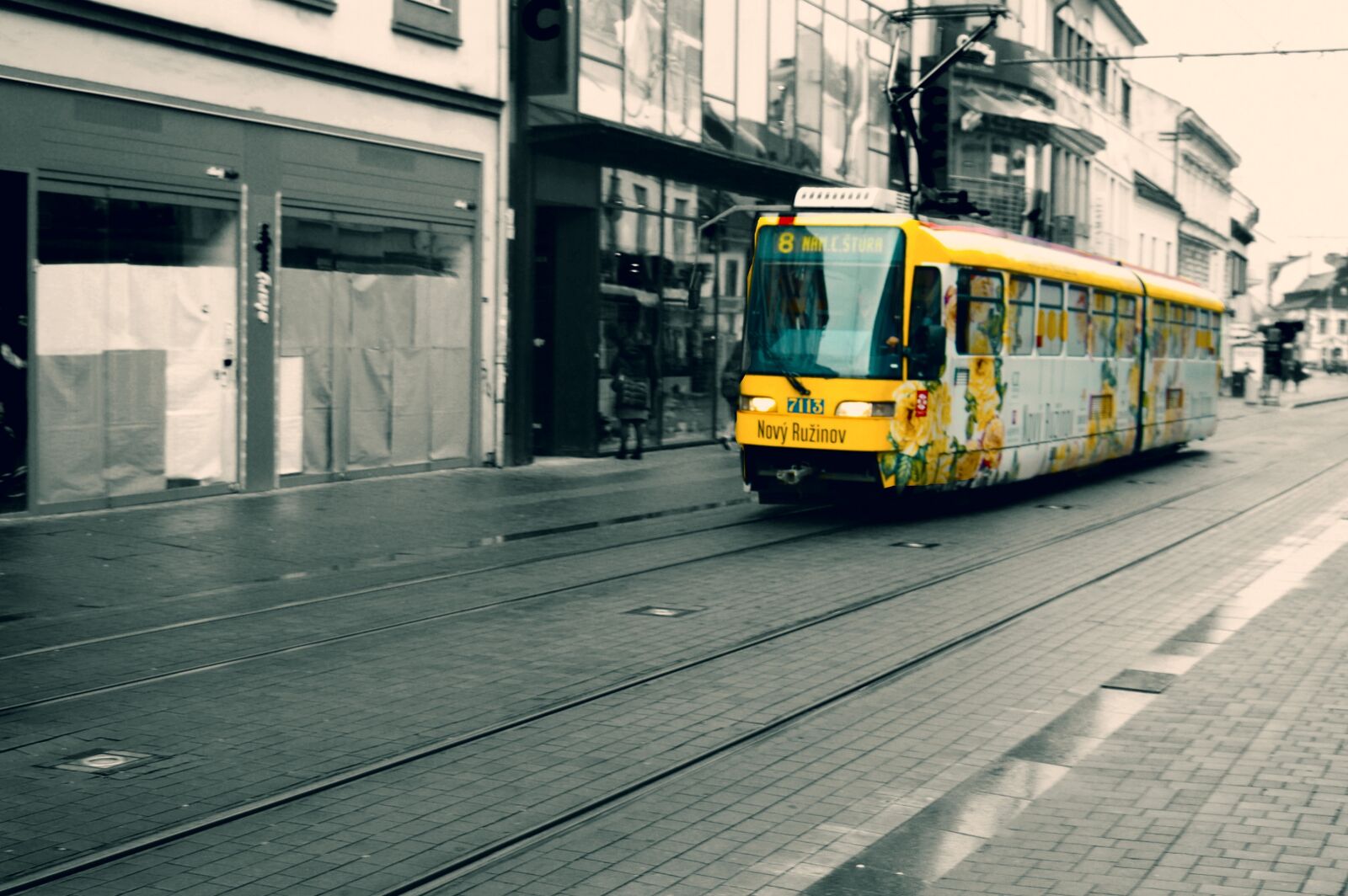 Pentax K100D Super sample photo. Bratislava, tram streetcar, college photography