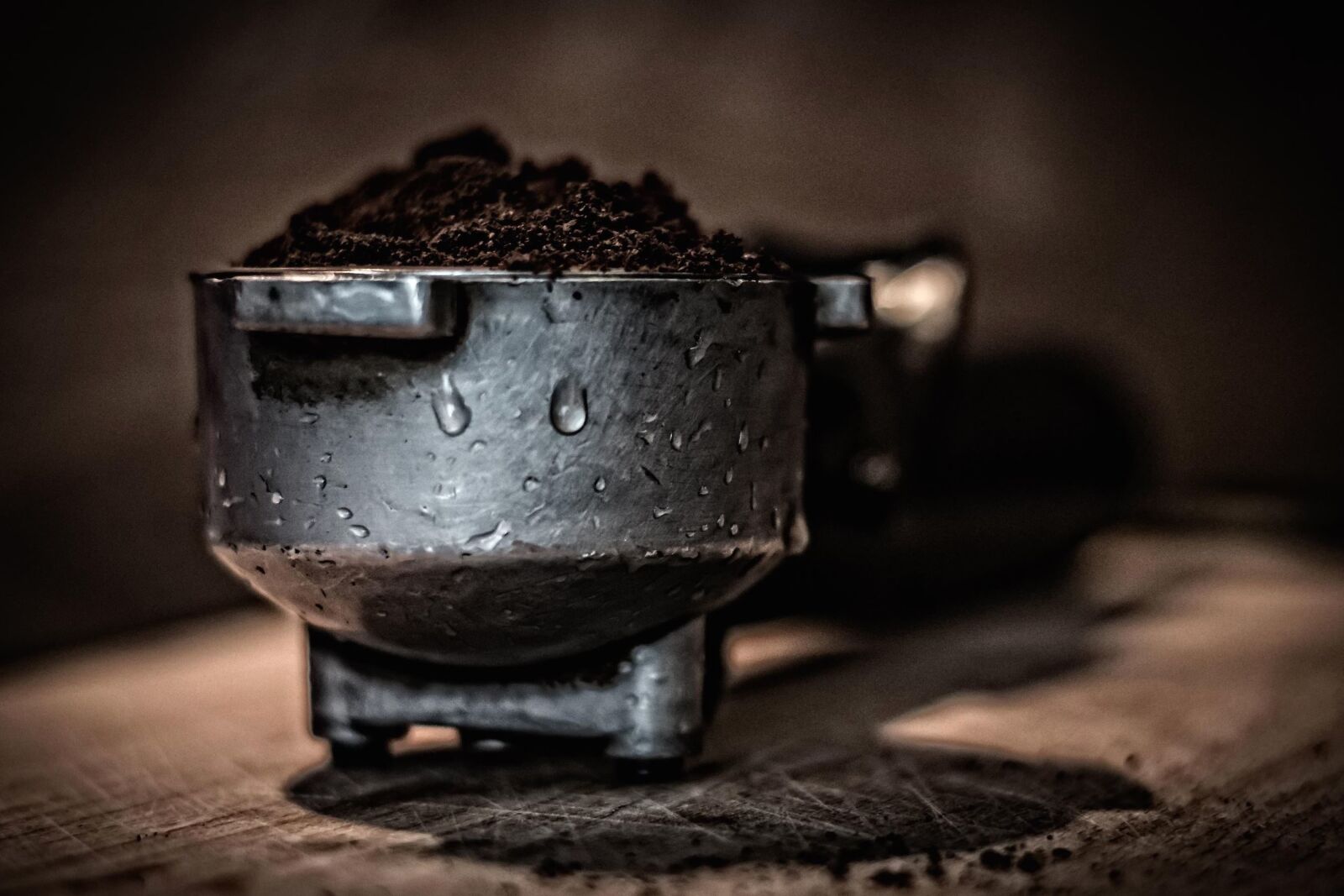 Canon EOS 70D sample photo. Metal, coffee, water, table photography