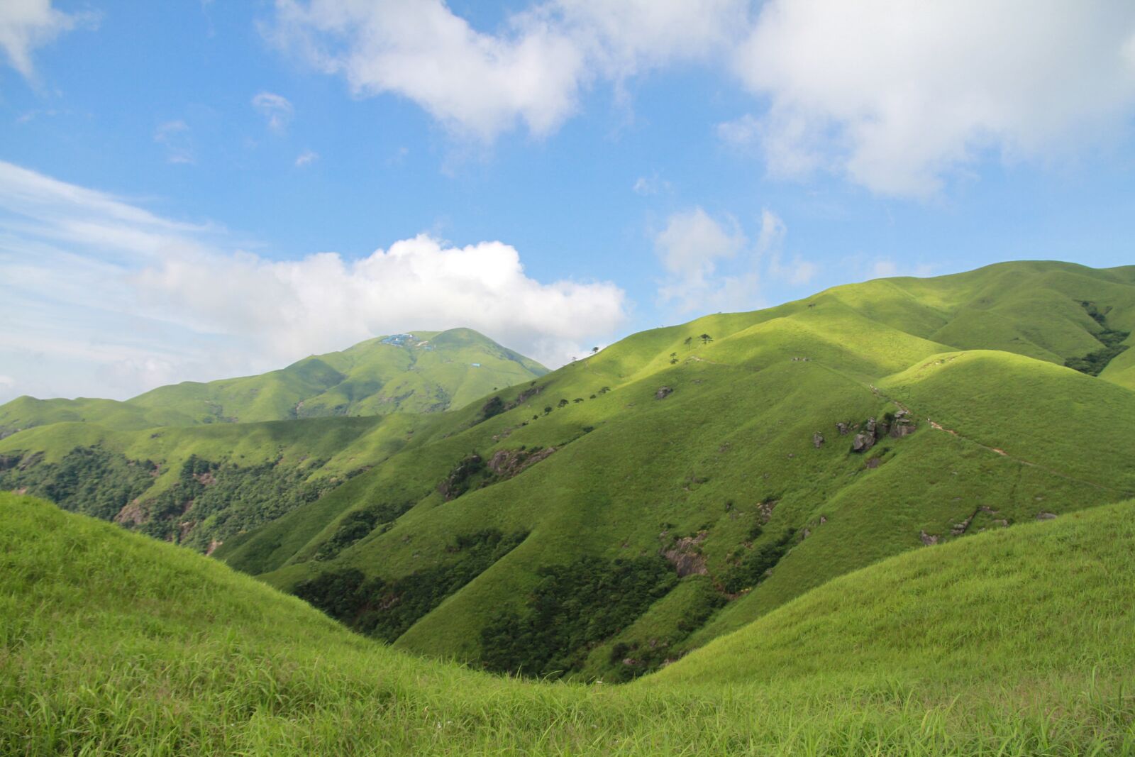 Canon EOS 7D sample photo. Blue sky, white cloud photography