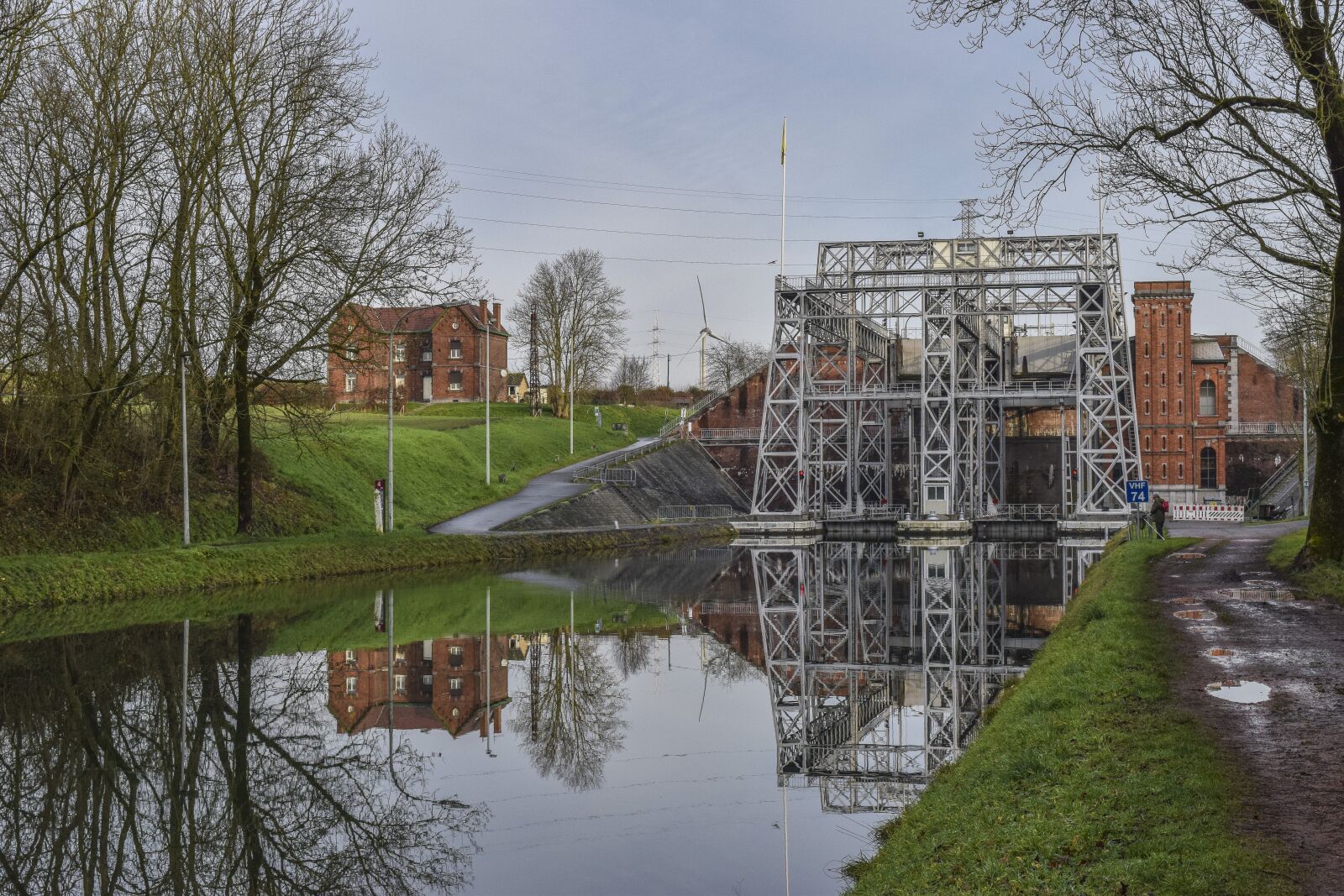 Nikon D3300 sample photo. Architecture, lock, water photography
