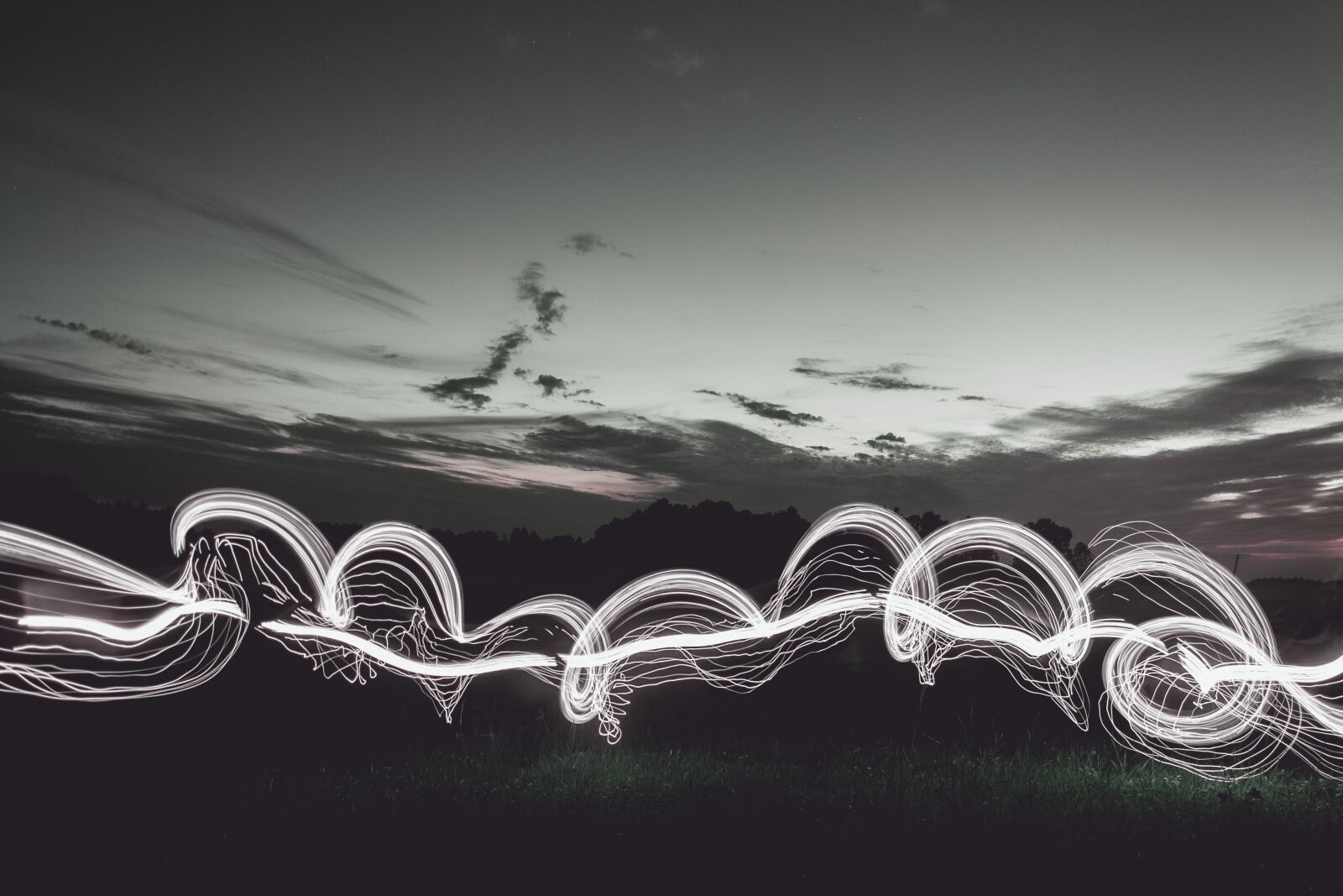 Canon EF-S 18-55mm F3.5-5.6 II sample photo. Longexposure, exposure, night photography