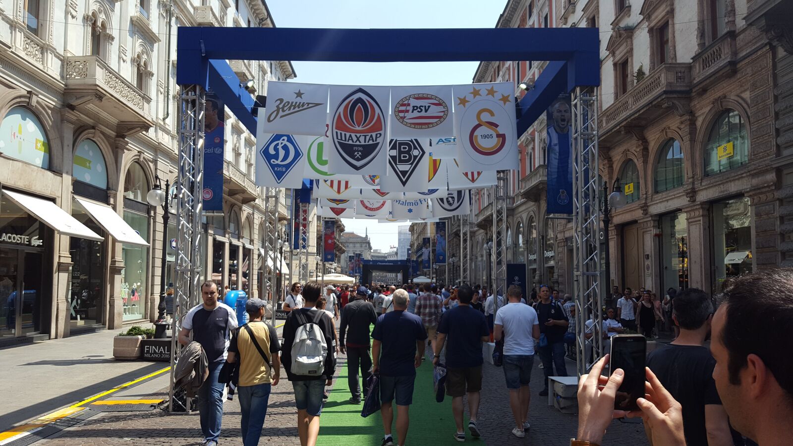 Samsung GALAXY S6 edge sample photo. Milano, world photography