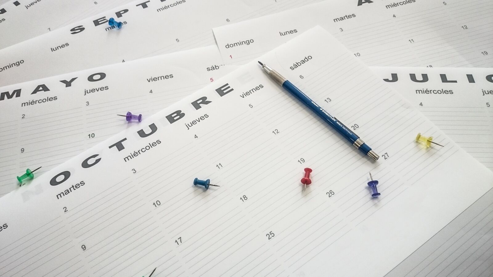 Sony Xperia Z1 sample photo. Calendar, office, pen photography
