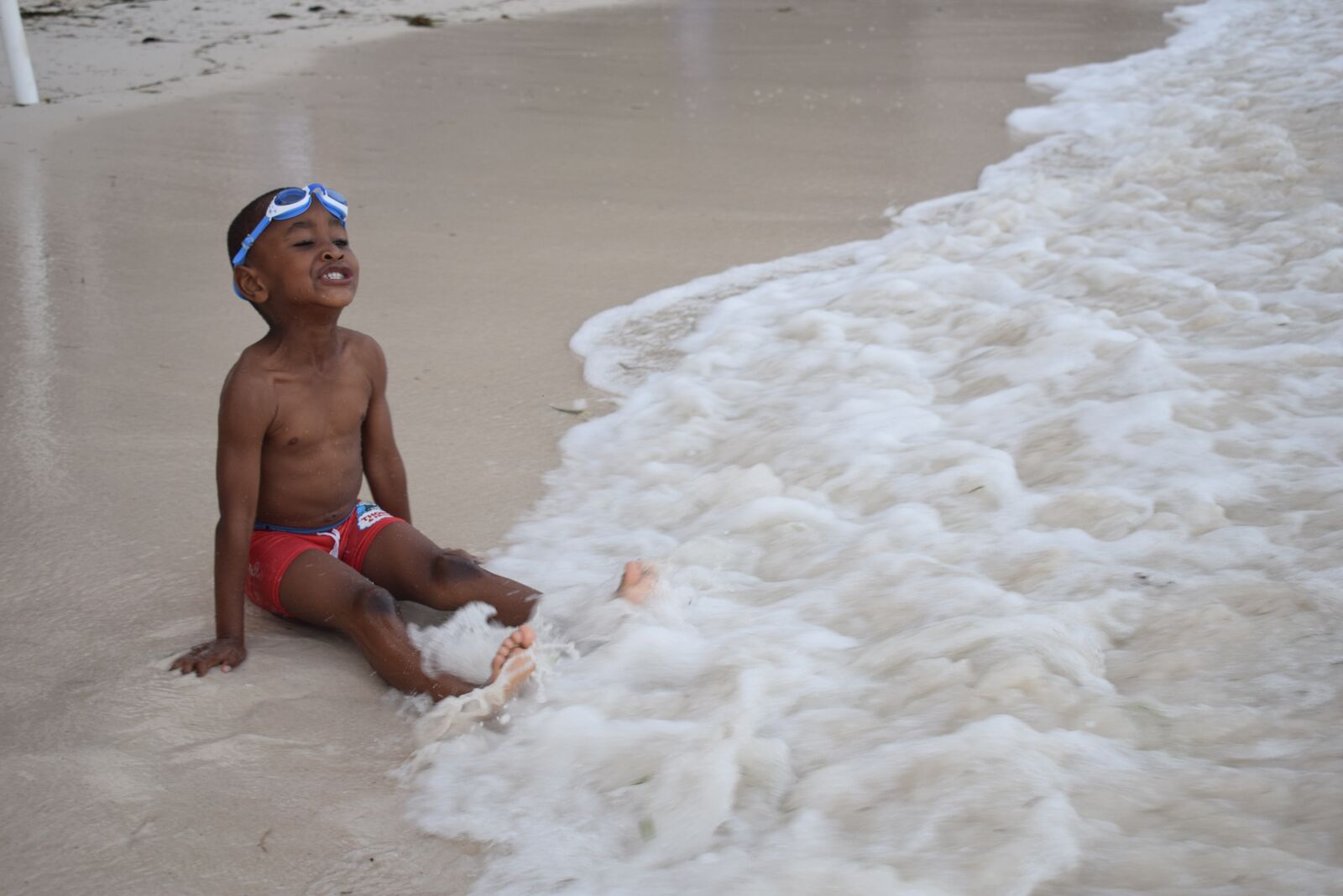 Nikon D3300 sample photo. Boy, beach, play photography