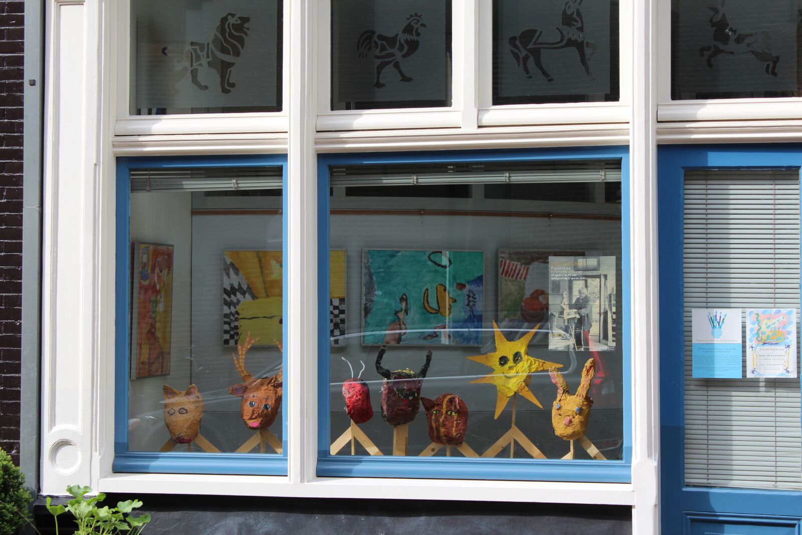 Canon EOS 600D (Rebel EOS T3i / EOS Kiss X5) sample photo. Window, school, arts photography