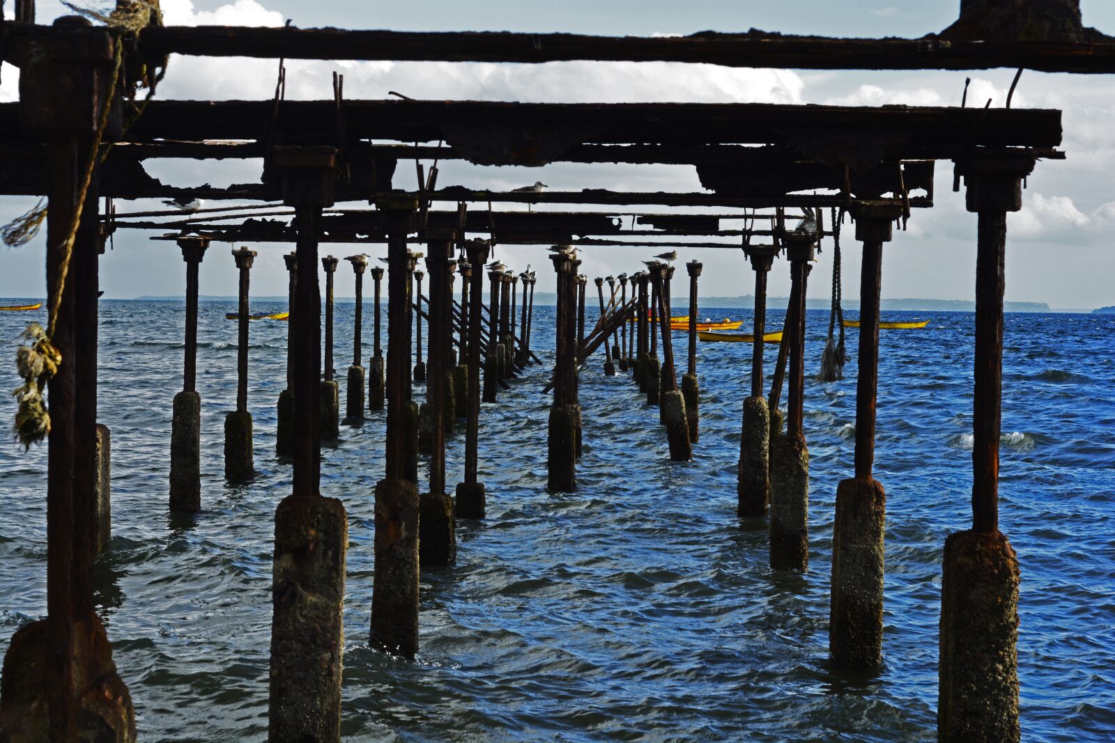 Nikon D5200 sample photo. Chile, puerto montt, cove photography