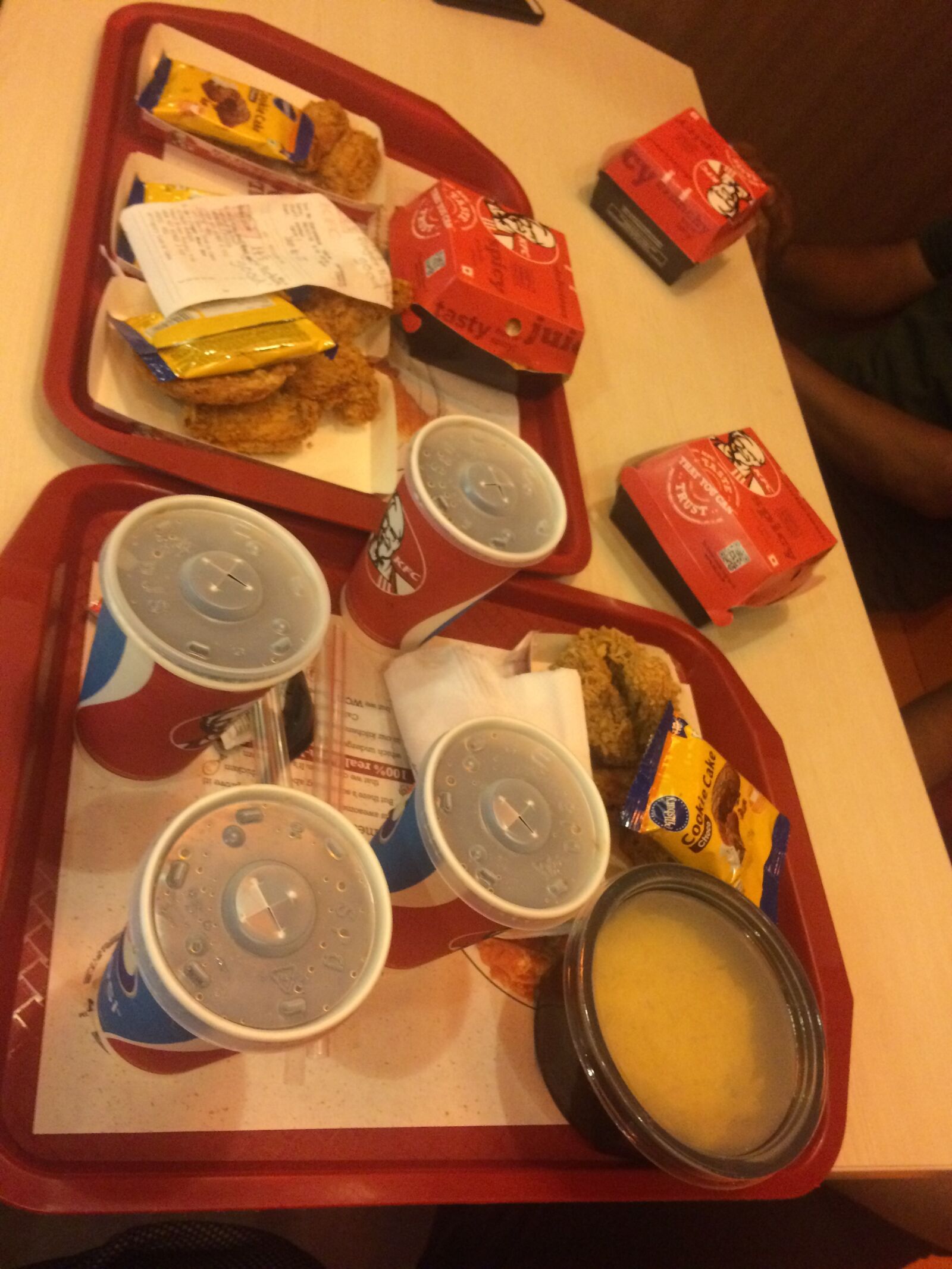 iPhone 5s back camera 4.15mm f/2.2 sample photo. Food, kfc, reward photography