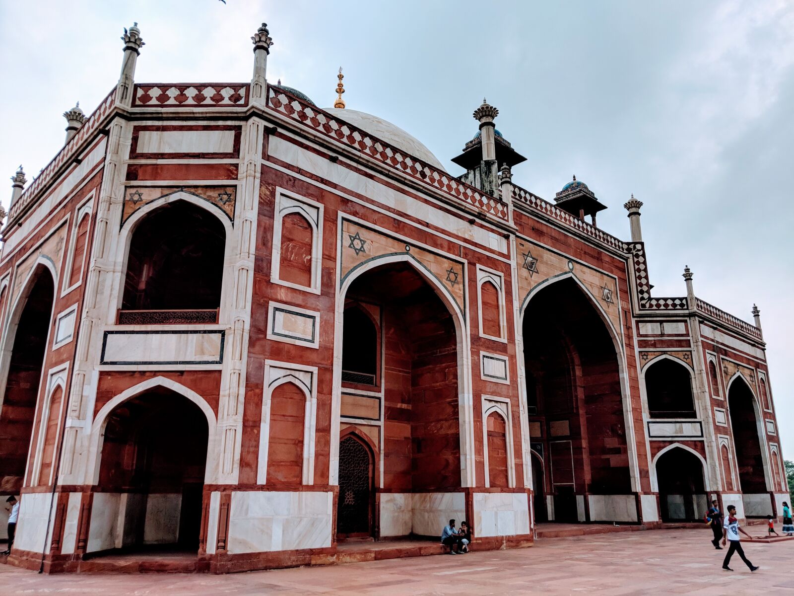 Google Pixel 2 XL sample photo. Humayun's tomb, humayun tomb photography