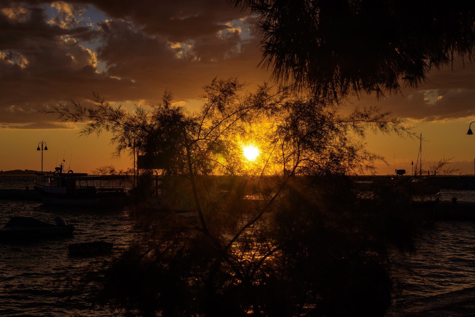 Canon EOS 80D sample photo. Sunset, mood, evening photography