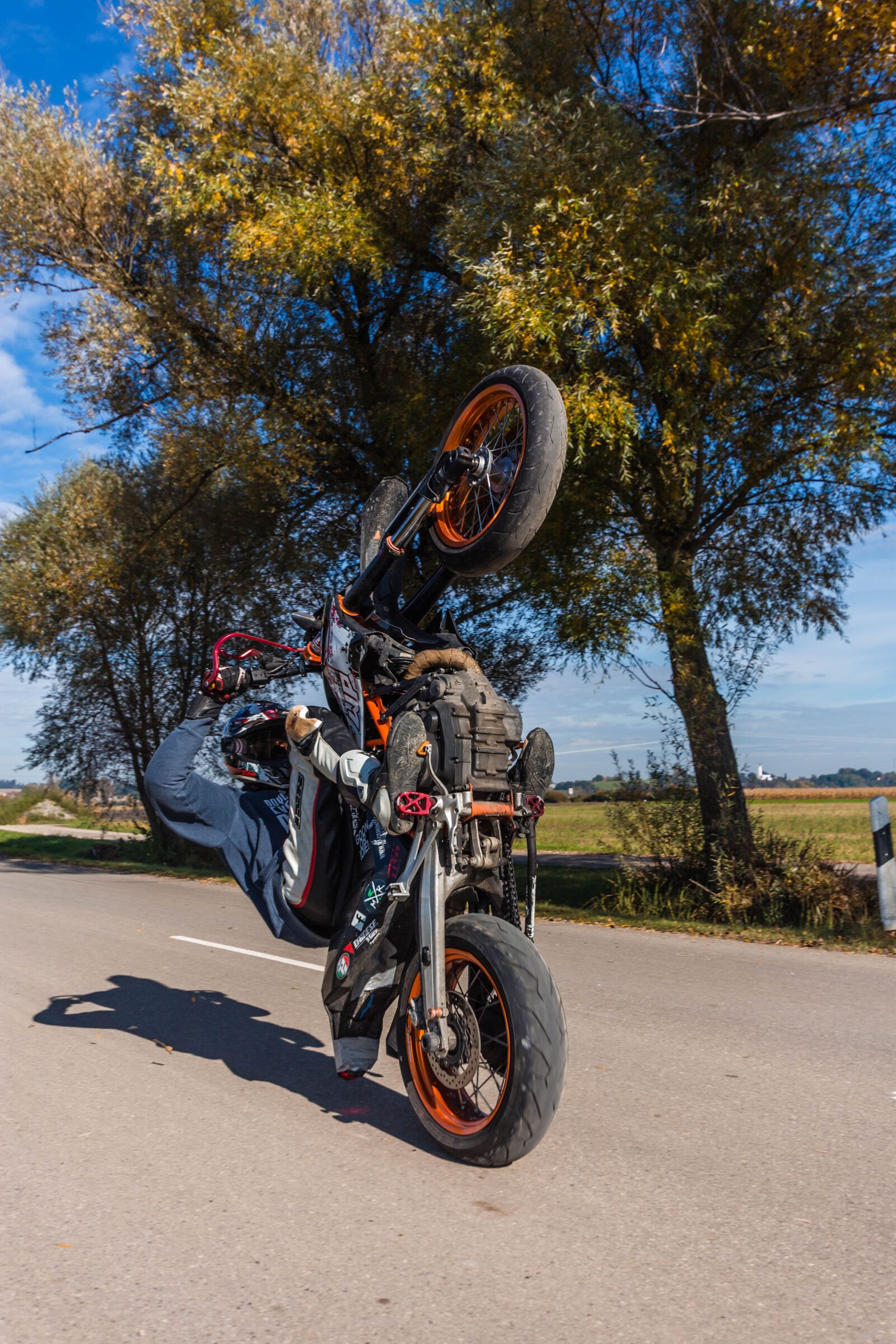 Canon EOS 650D (EOS Rebel T4i / EOS Kiss X6i) sample photo. Motorcycle, wheelie, road photography