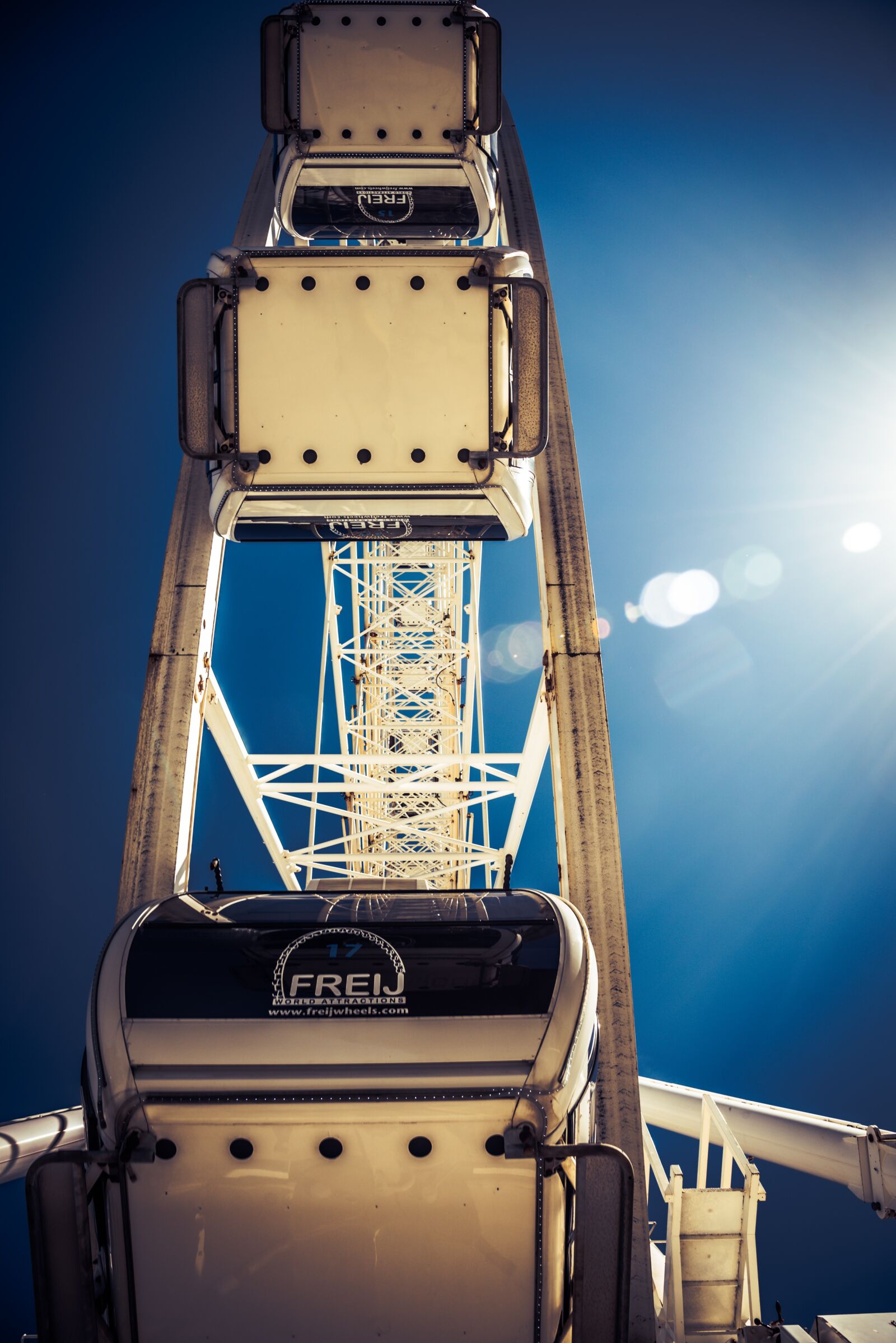 Nikon D750 sample photo. England, wheel, fun photography