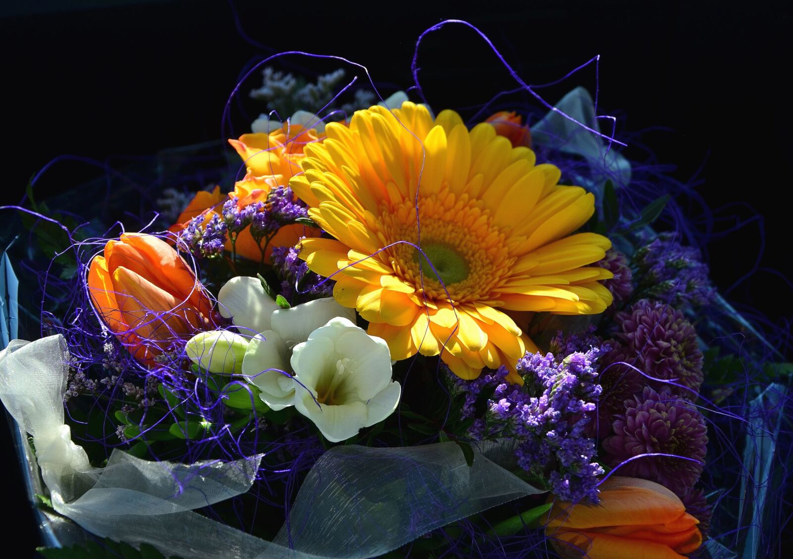 Nikon D5100 sample photo. Tulip, flower bouquet, arrangement photography