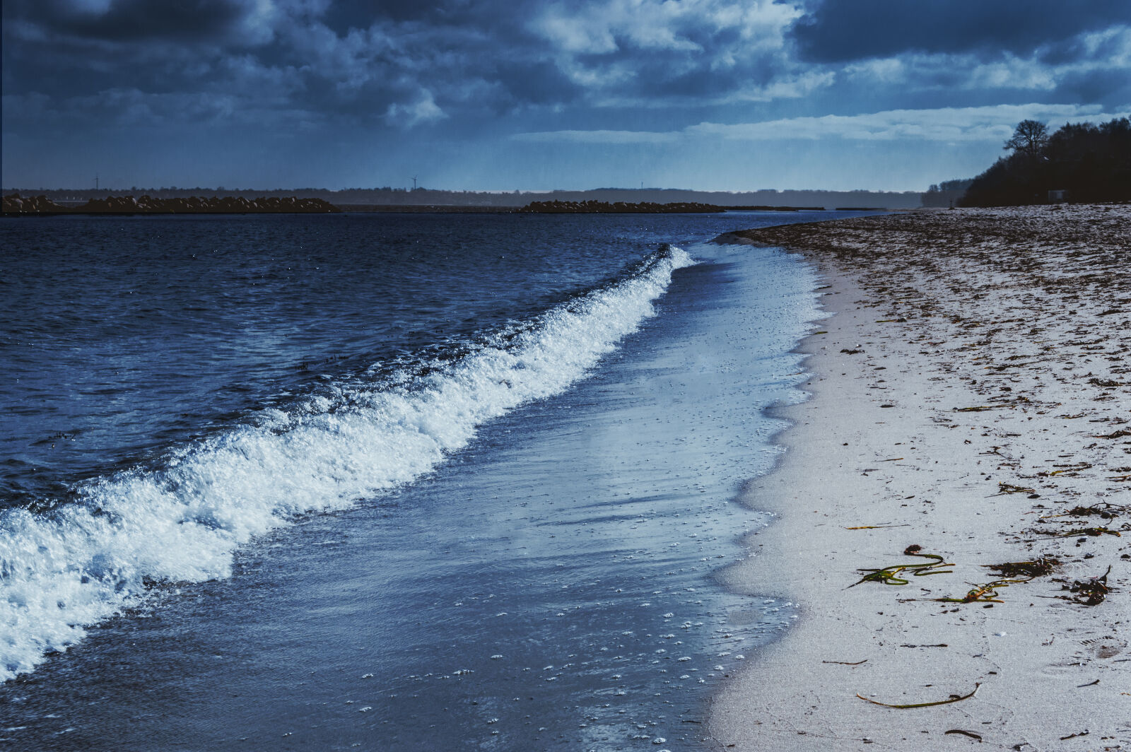 Nikon D3200 sample photo. Clouds, sea, storm, wave photography