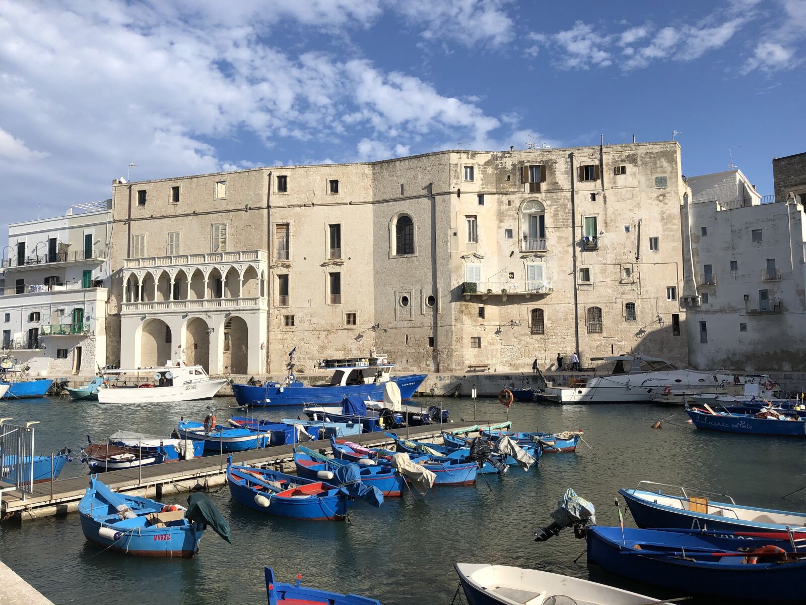 iPhone 8 back camera 3.99mm f/1.8 sample photo. Italy, architecture, porto photography