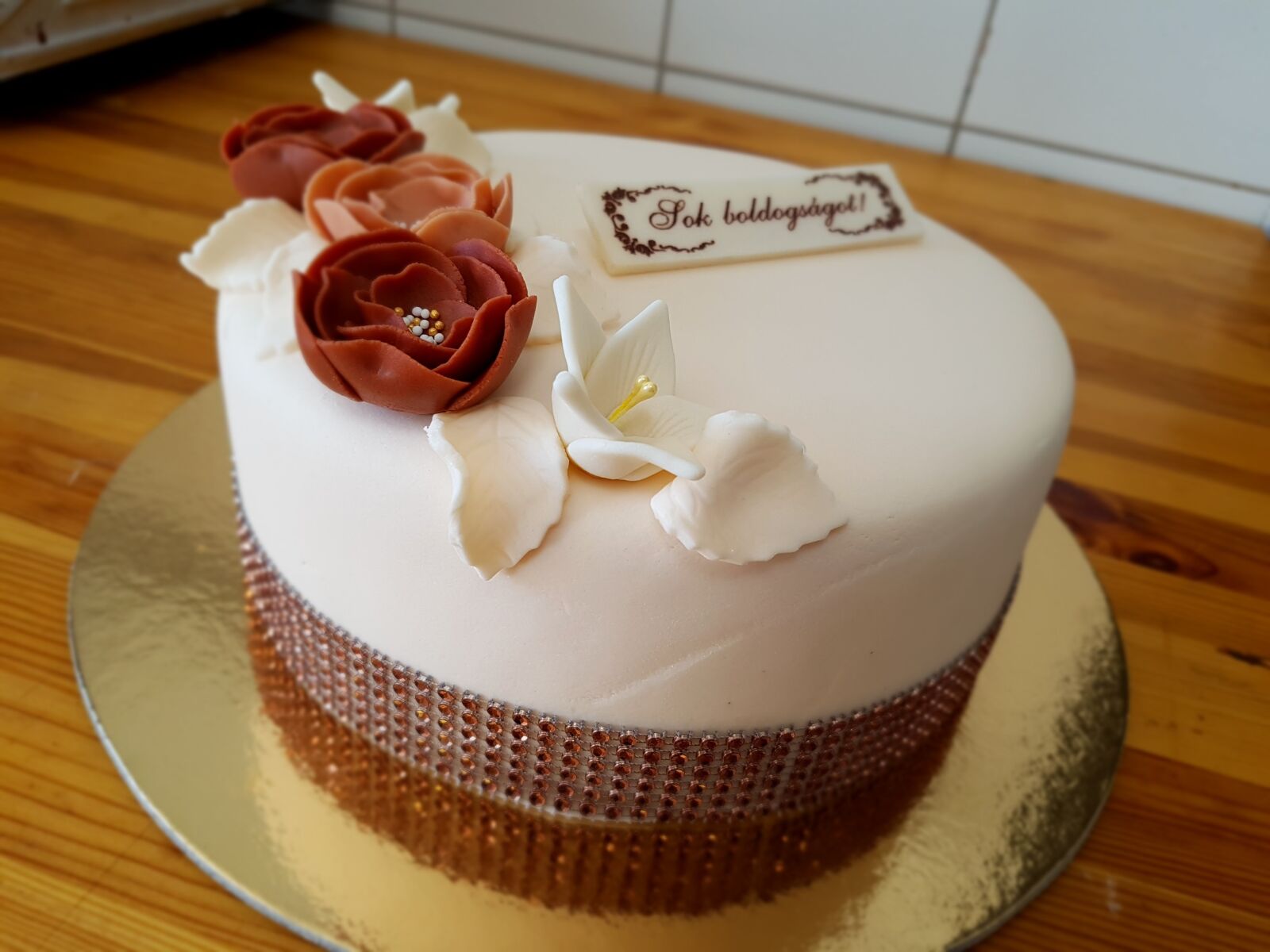 Samsung Galaxy S7 Edge sample photo. Cake, anniversary, flower photography