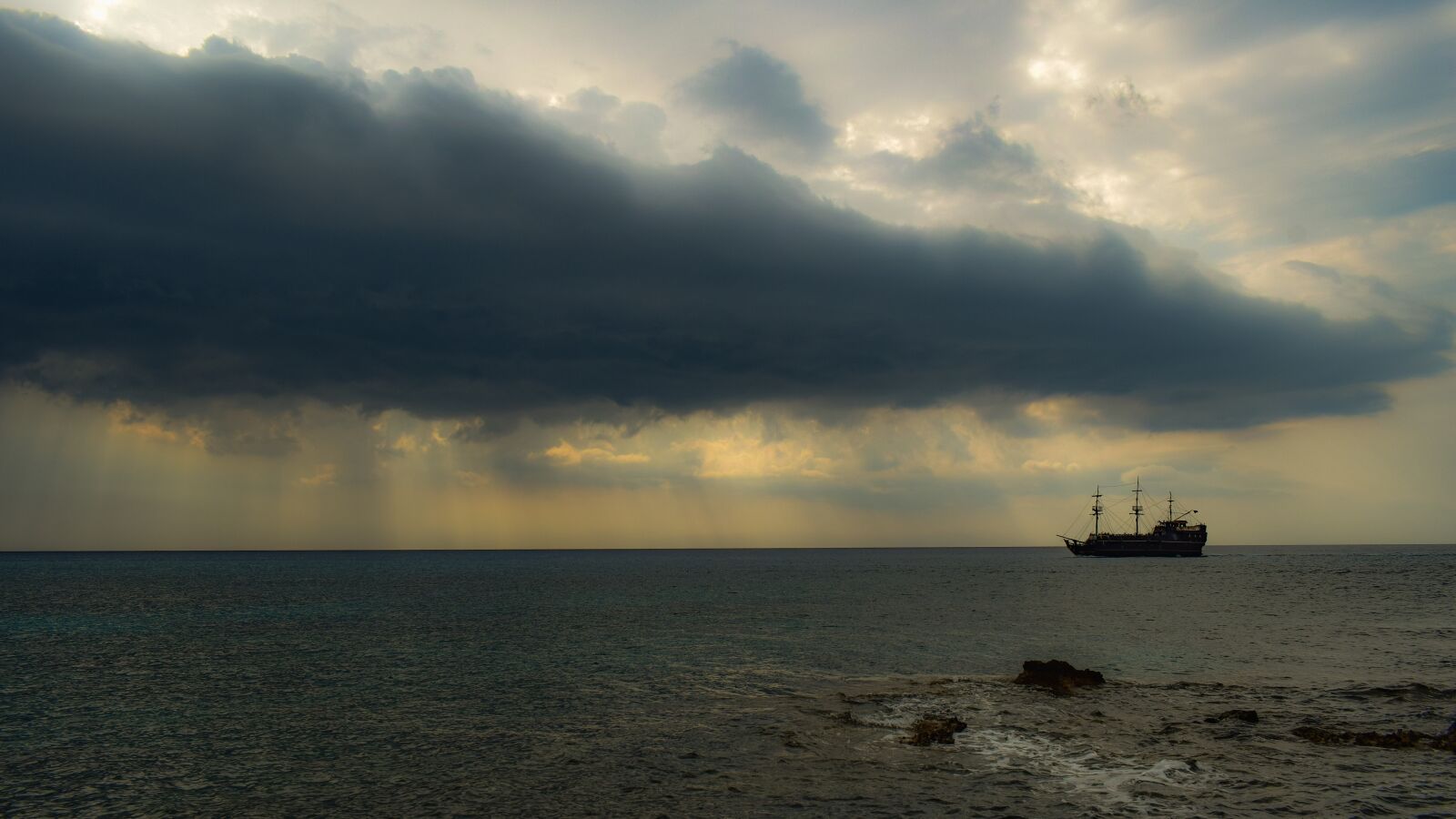 Nikon D3300 sample photo. Storm, stormy, weather photography
