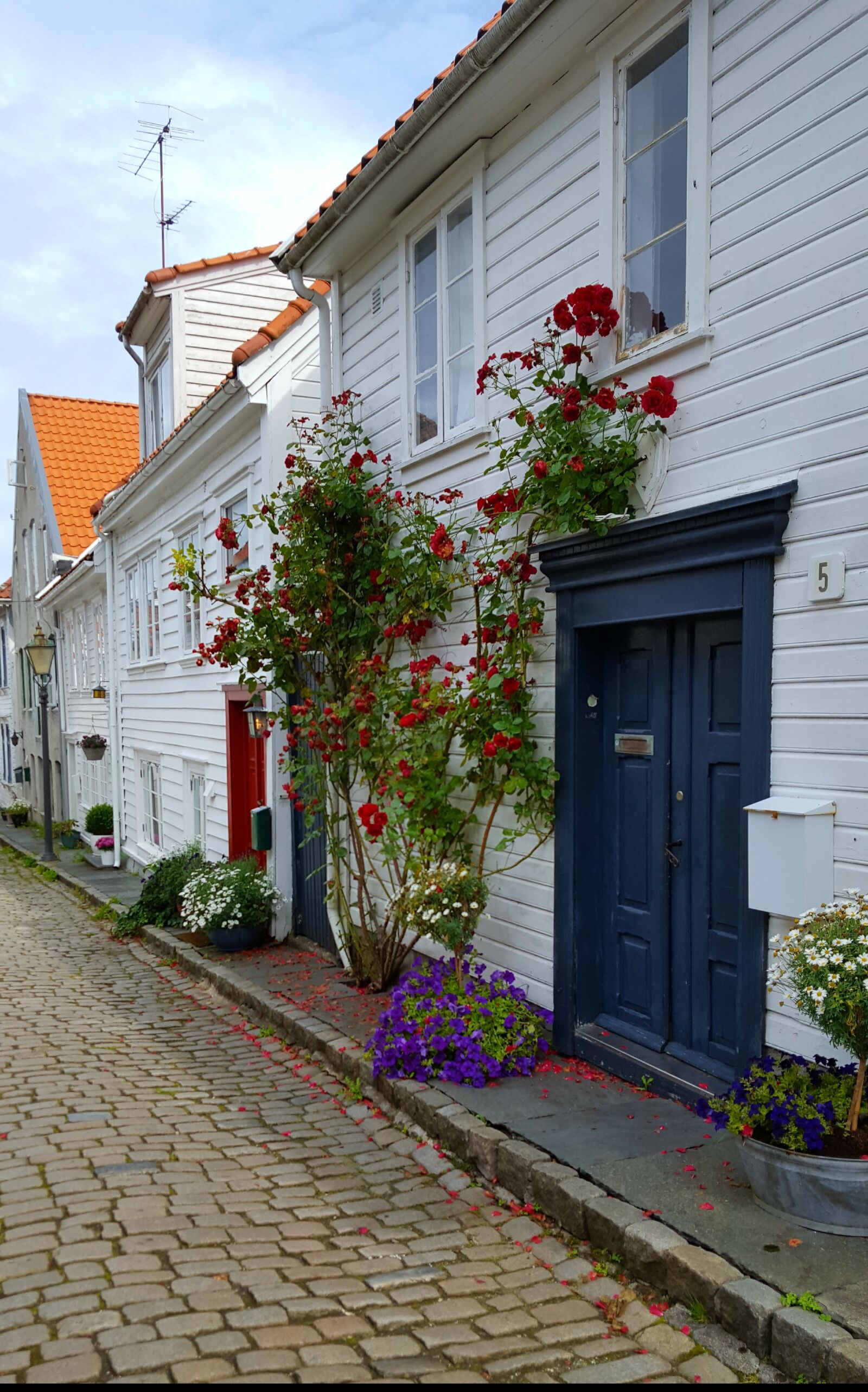 Samsung Galaxy S6 sample photo. Architectural style, norway, weis photography