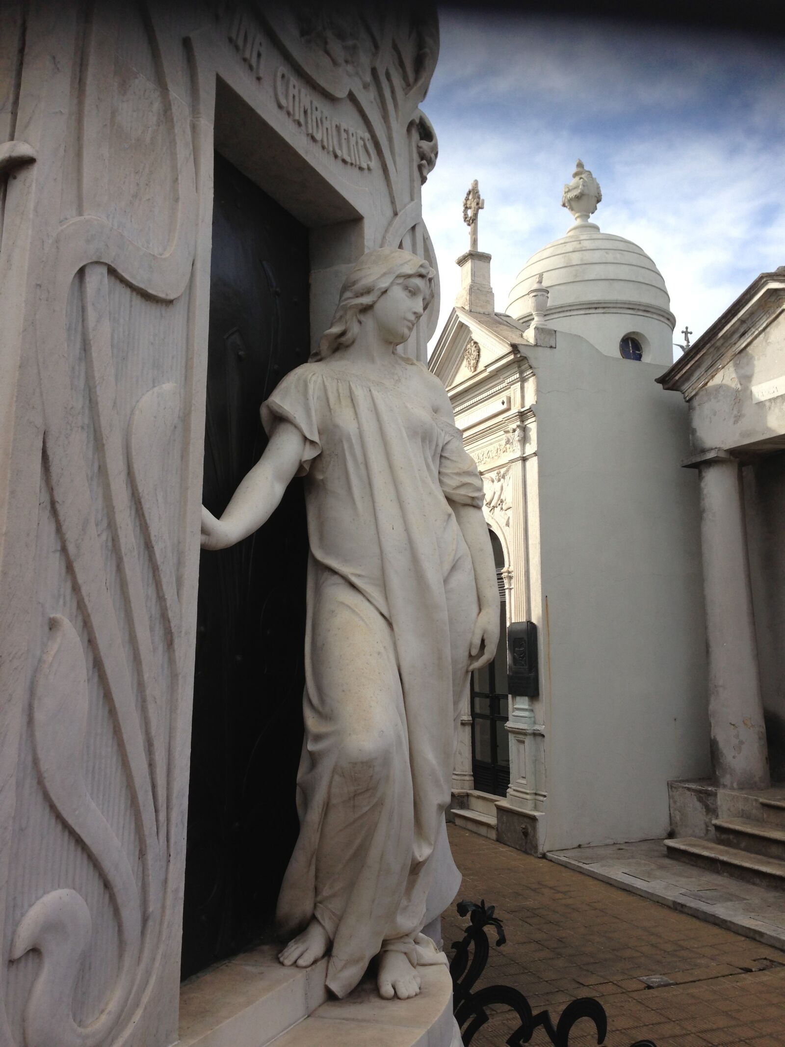 Apple iPhone 5 sample photo. Grave, tomb, burial photography