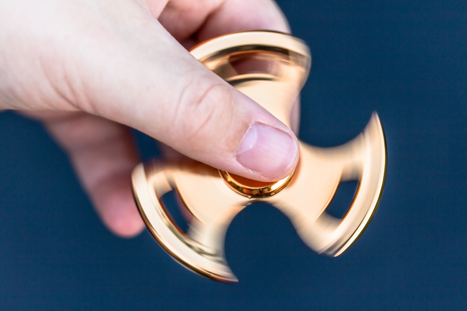Canon EF-S 60mm F2.8 Macro USM sample photo. Fidget spinner, spinner, toys photography
