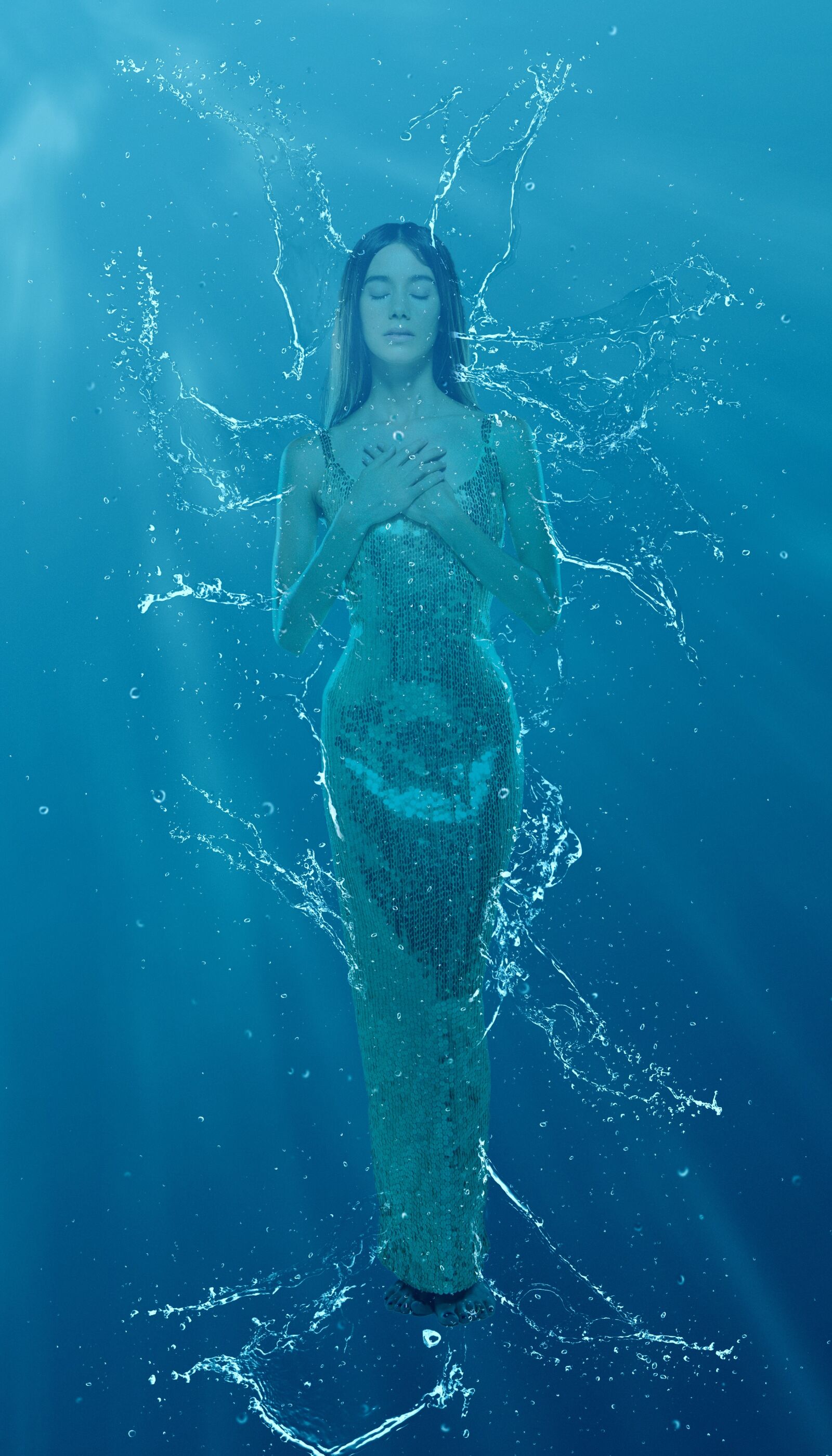 Canon EF 24-70mm F2.8L USM sample photo. Underwater, woman, girl photography