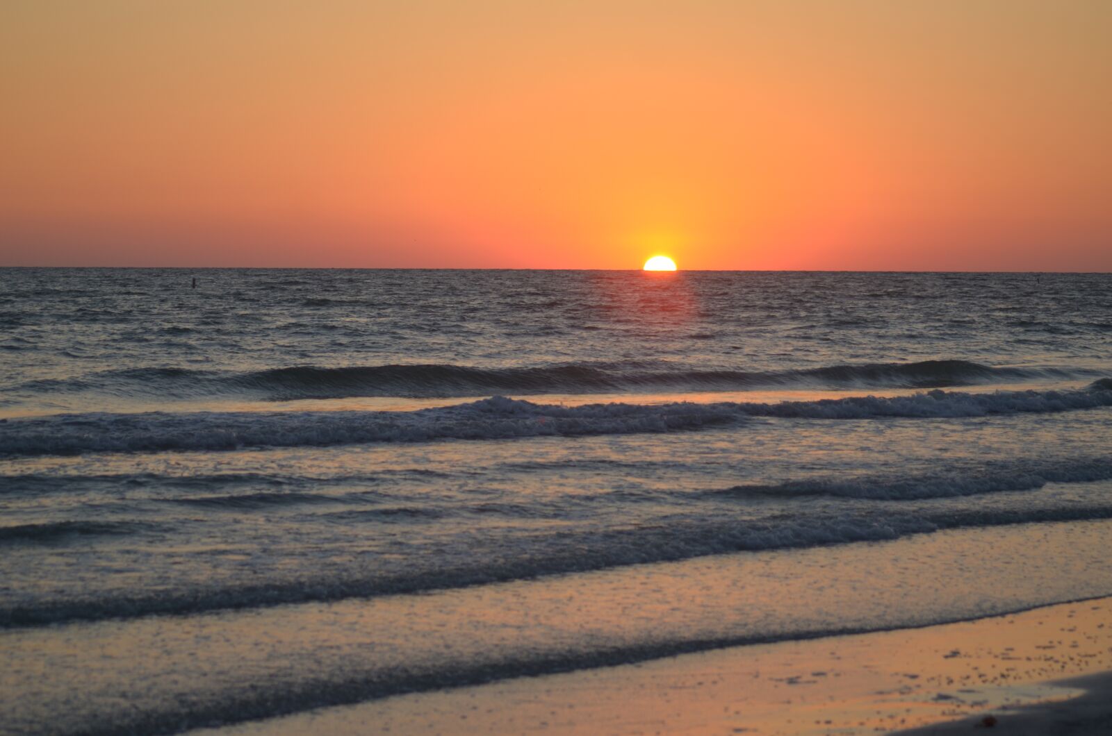Nikon D7000 sample photo. Sunset, beach, sky photography