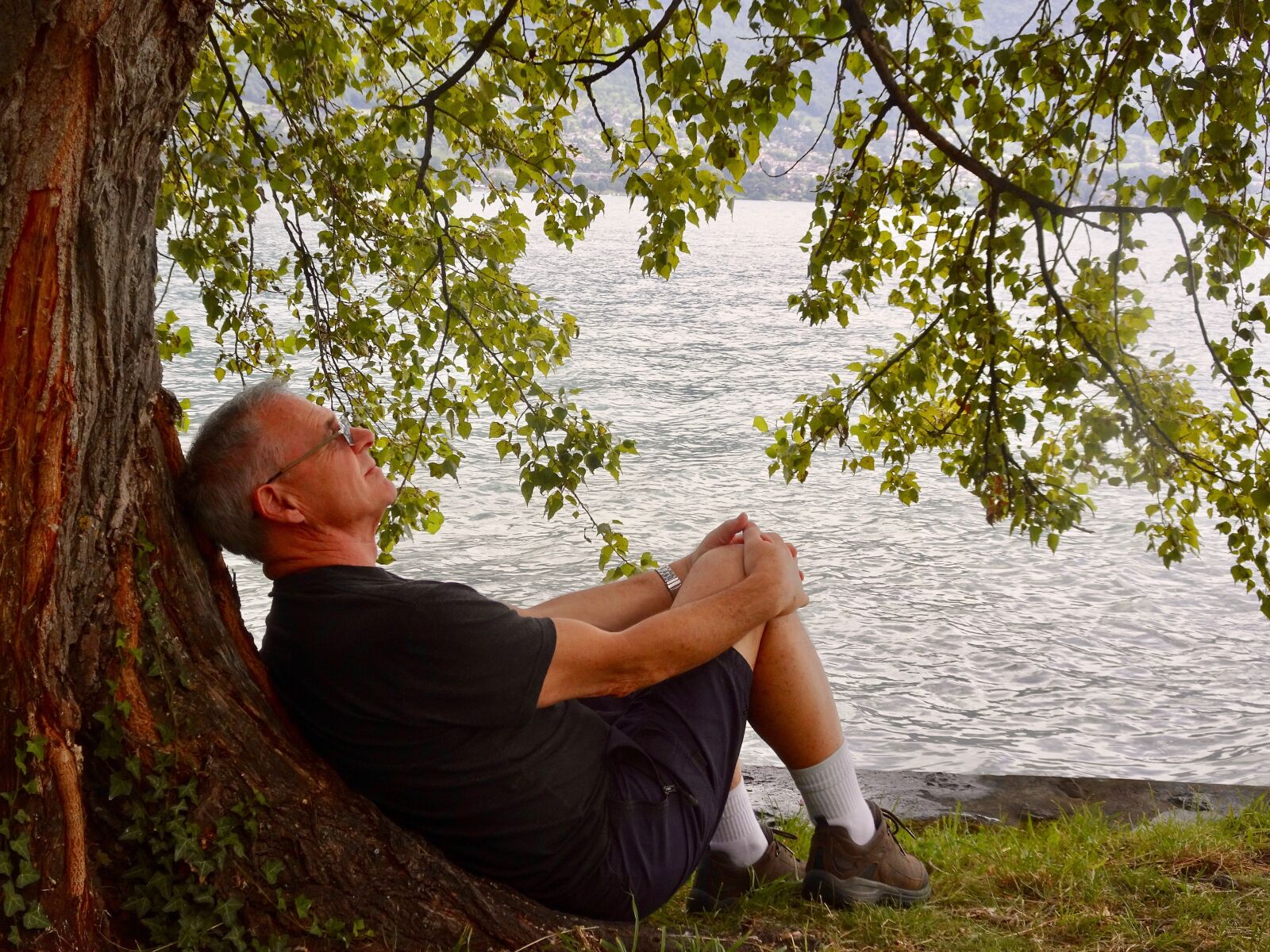 Sony Cyber-shot DSC-HX90V sample photo. Contemplation, male, person photography