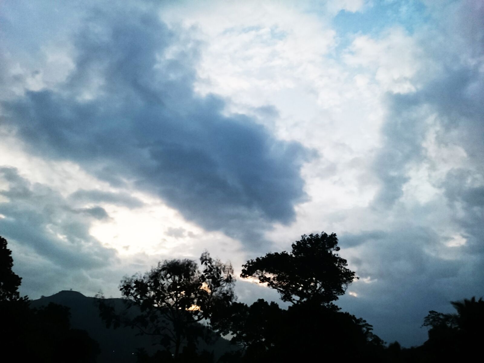 Sony Xperia Z2 sample photo. Nature, cloud, sky photography