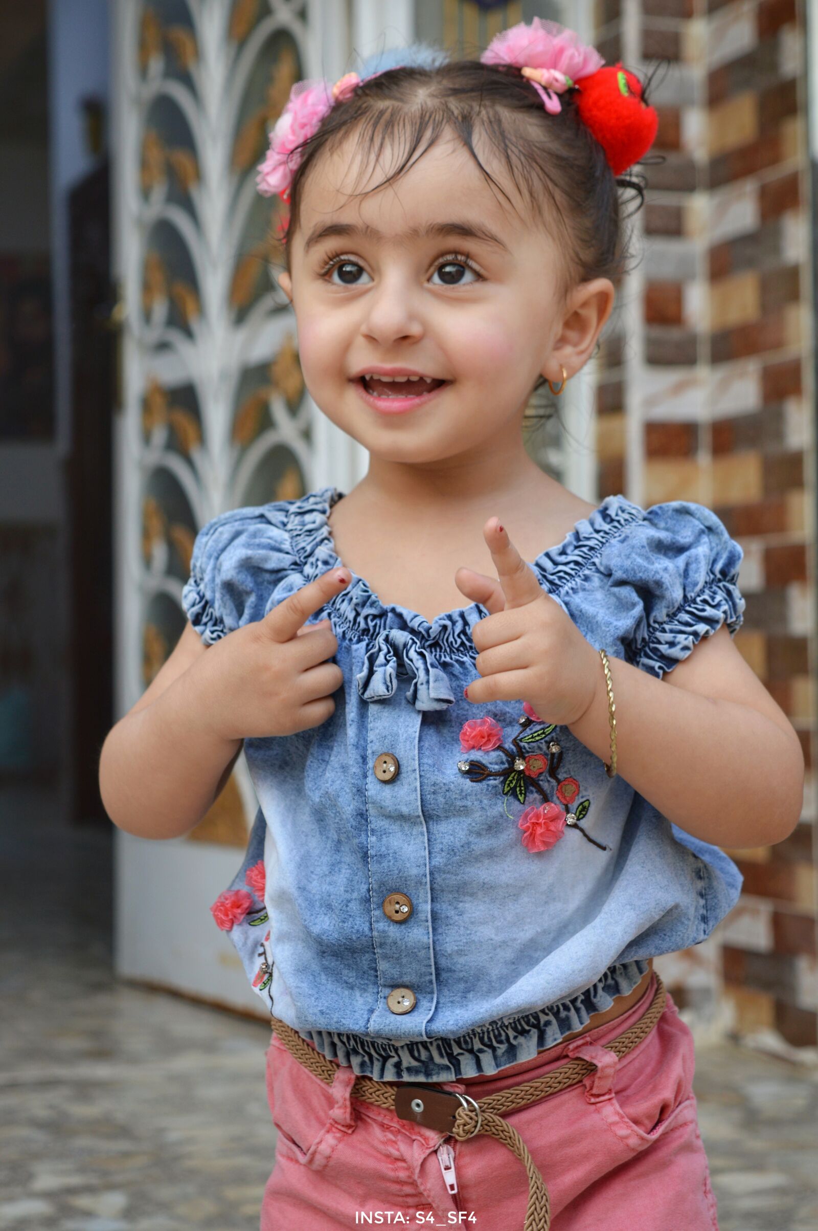 Nikon D3200 sample photo. Little girl, kid, iraqi photography