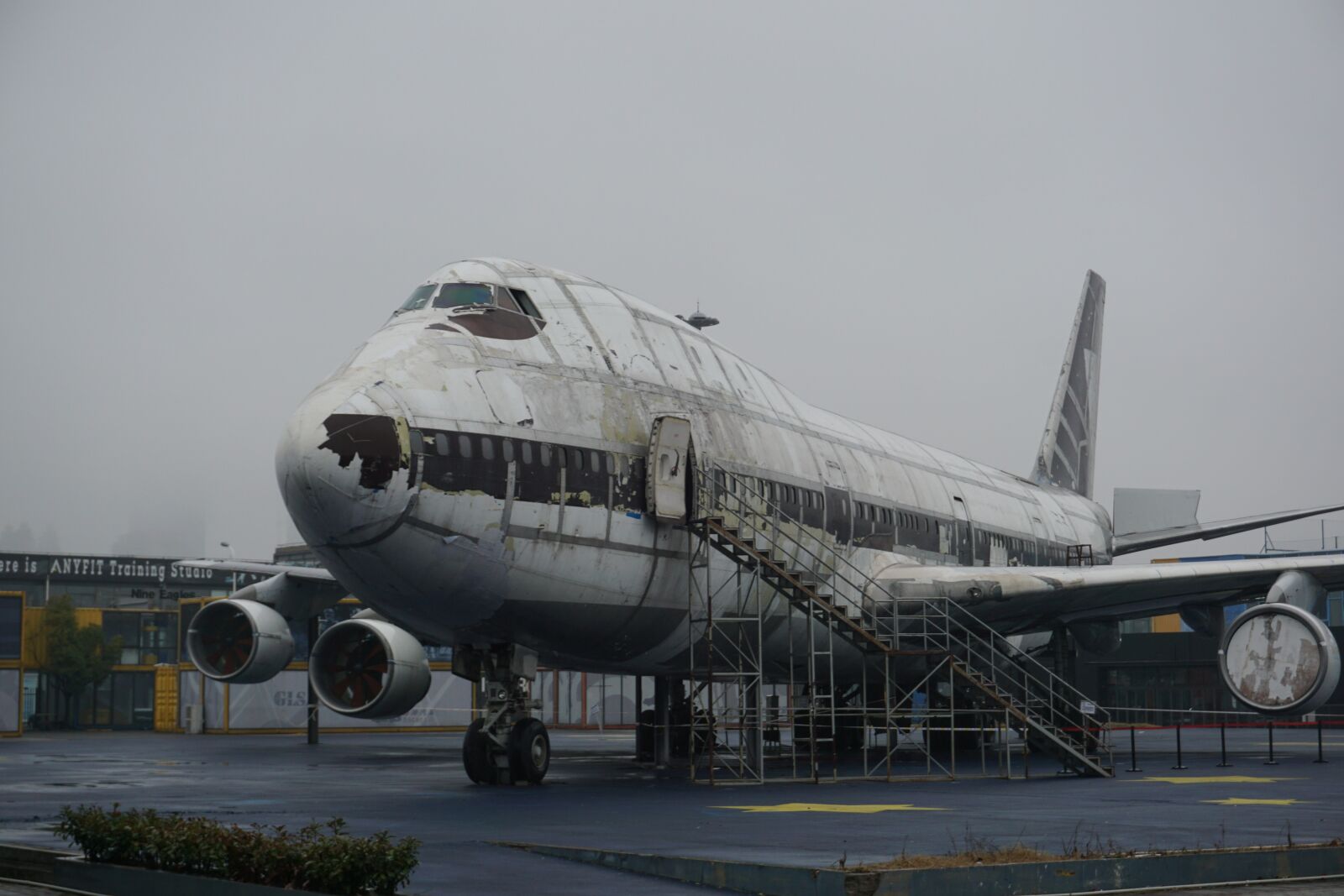 Sony a5100 sample photo. Aircraft, dilapidated, post-apocalypse photography