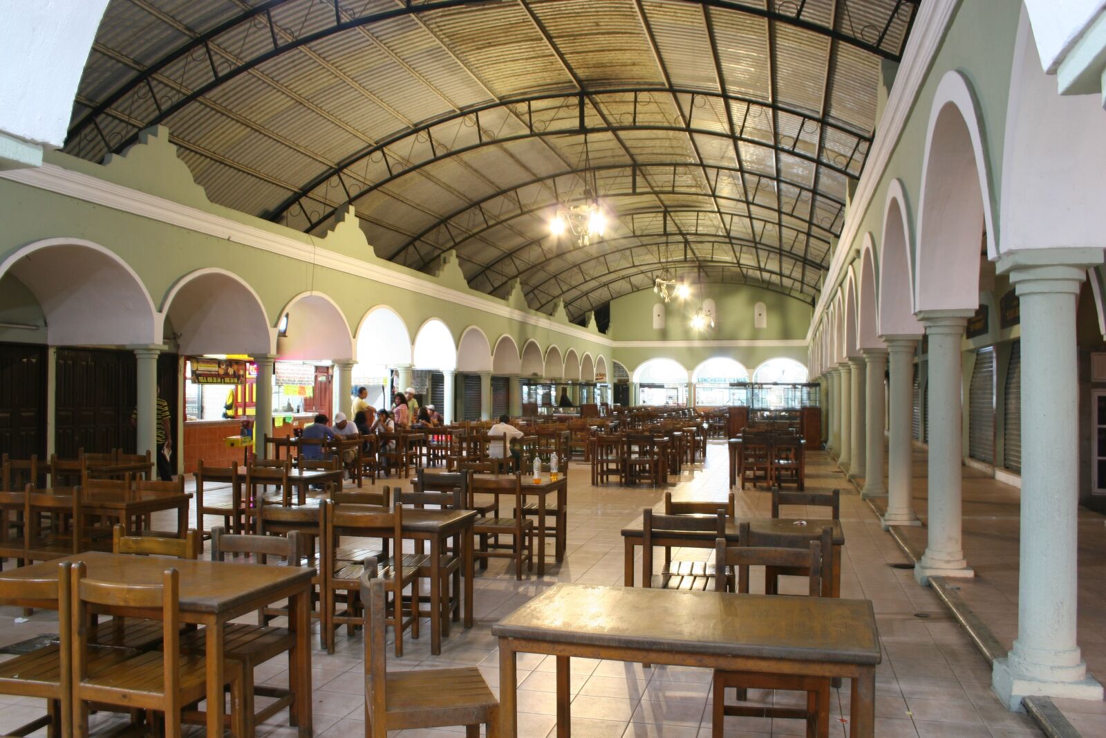 Canon EOS 20D sample photo. Valladolid, yucatan, bazaar photography