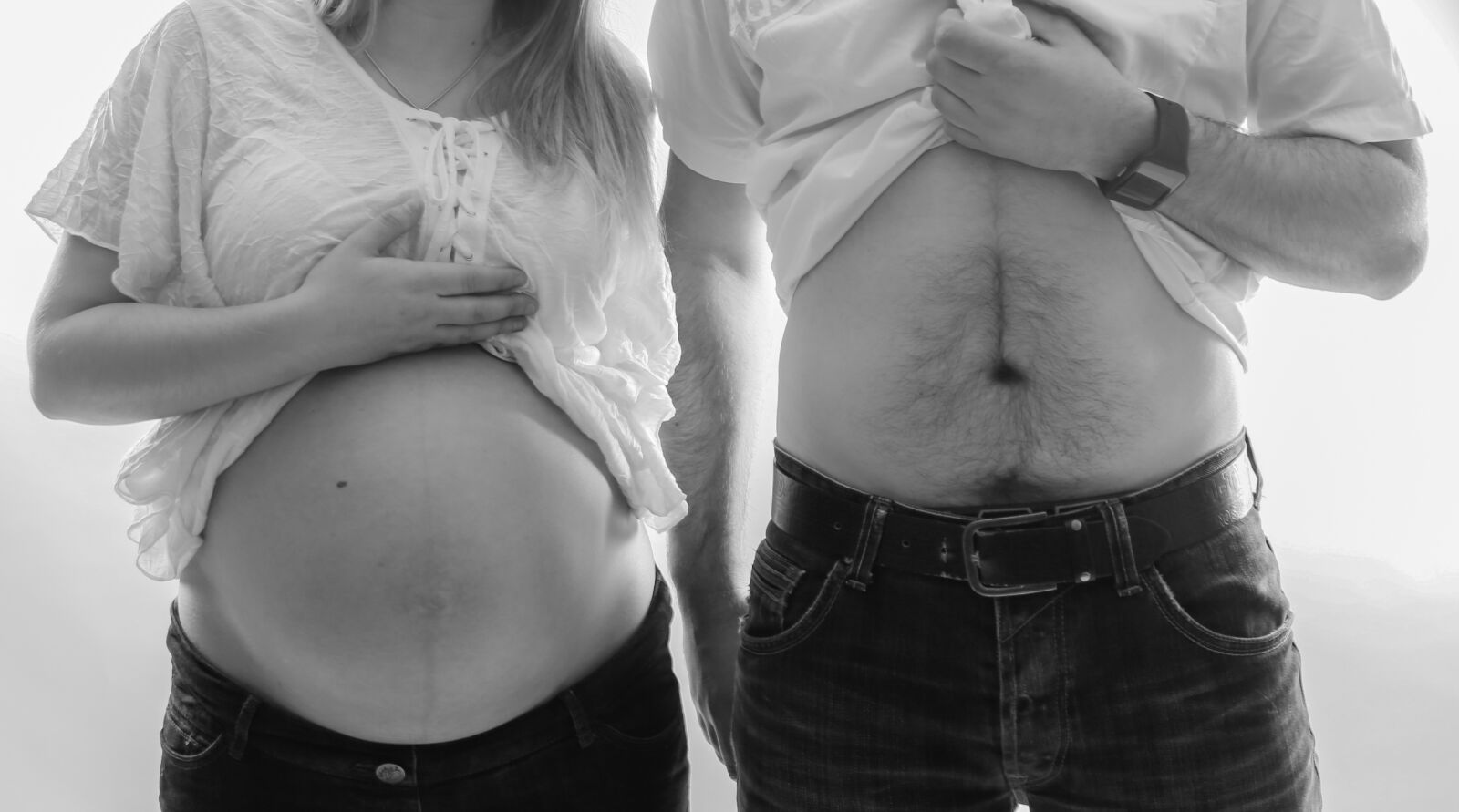 Canon EF 28-135mm F3.5-5.6 IS USM sample photo. Pregnancy, baby, mother photography