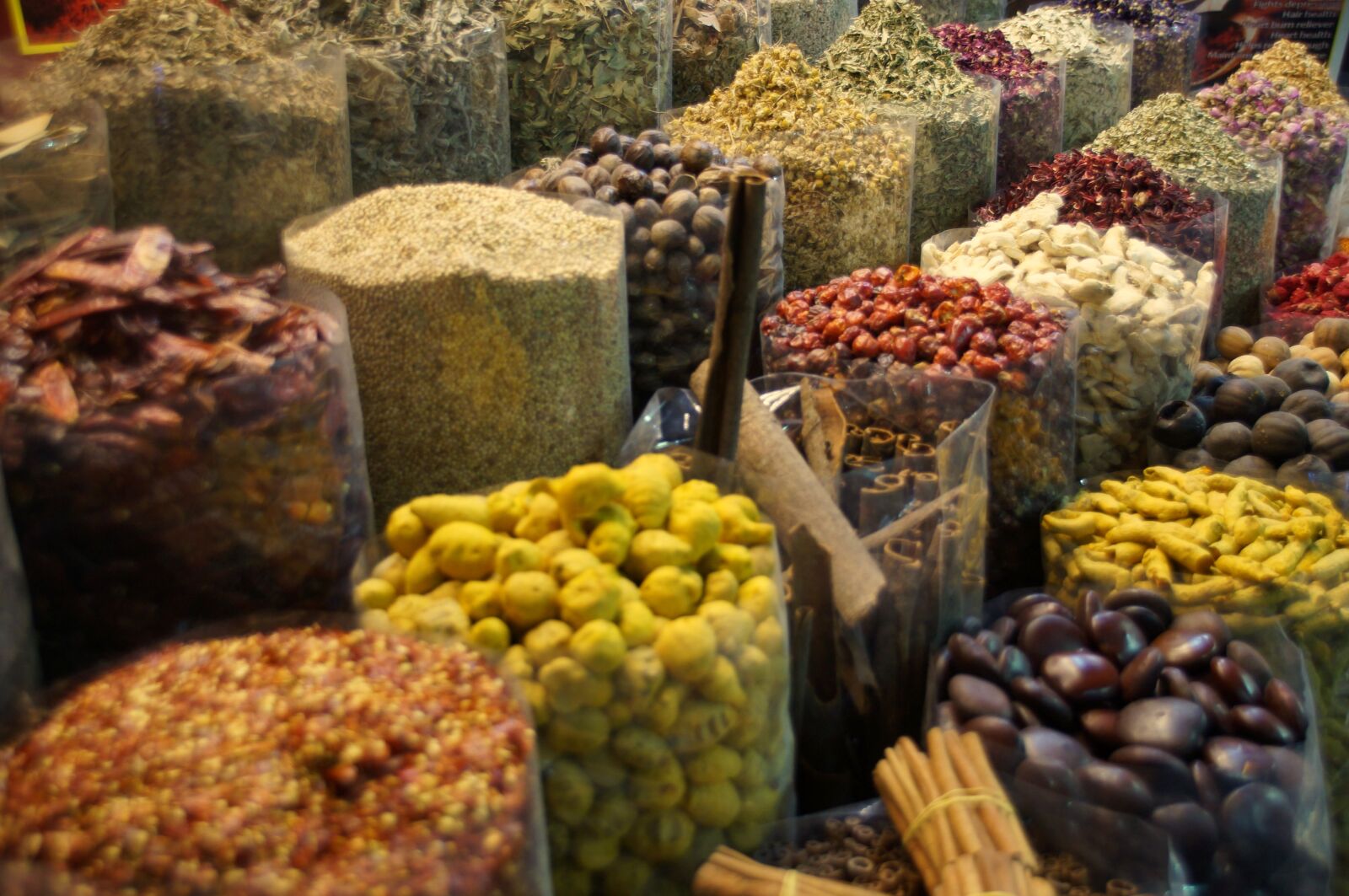 Sony SLT-A37 sample photo. Market, food, dubai photography