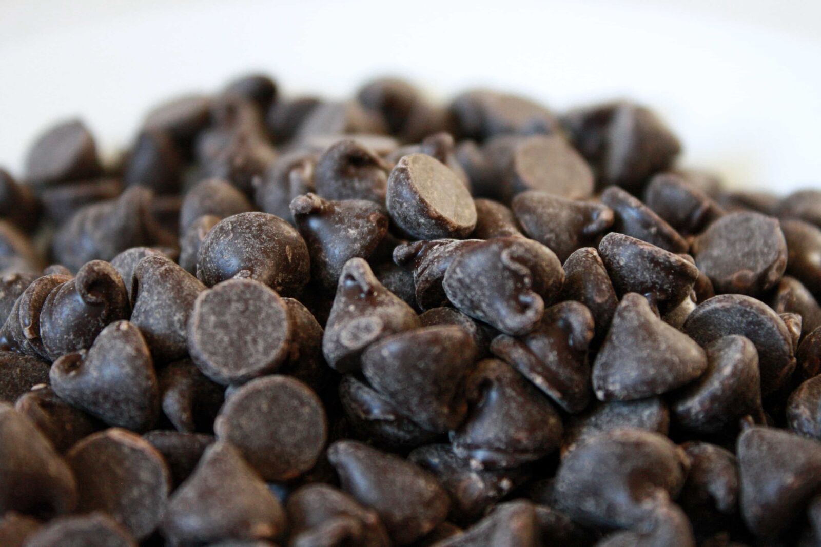f/3.5-5.6 IS sample photo. Chocolate, delicious, diet, milk photography