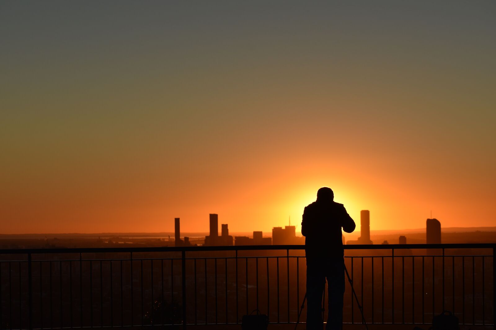 Nikon D5600 sample photo. Silhouette, brisbane, city photography