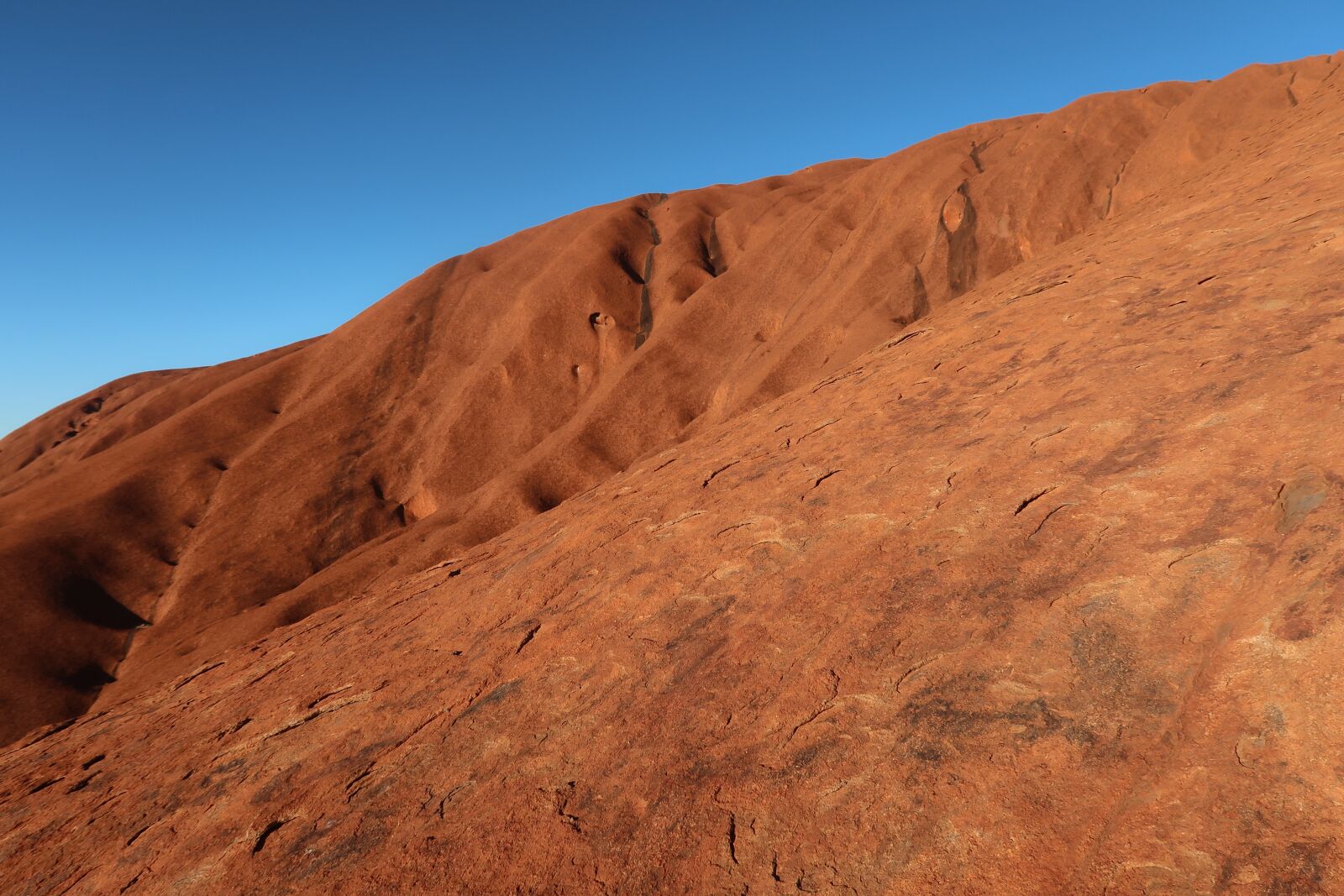 Canon PowerShot G7 X Mark II sample photo. Uluru, mountain, rock photography