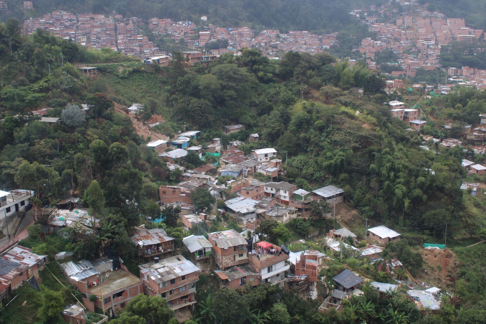 Canon EOS 2000D (EOS Rebel T7 / EOS Kiss X90 / EOS 1500D) sample photo. Medellin, antioquia, colombia photography