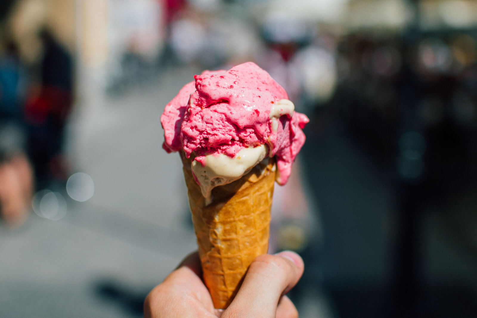 Nikon D3100 + Nikon AF-S DX Nikkor 35mm F1.8G sample photo. Food, ice, cream, ice photography