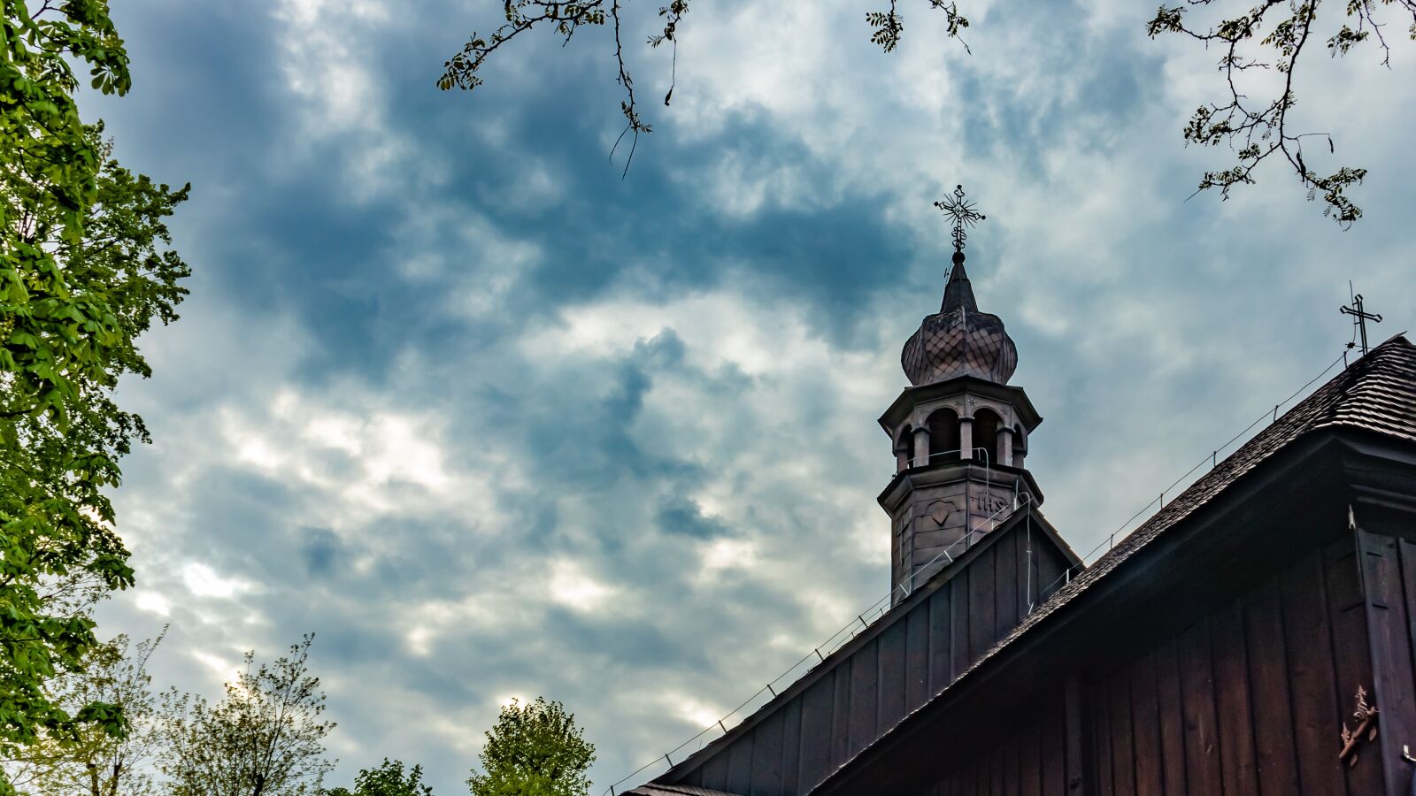 Canon EOS 80D sample photo. Church, clouds, sky photography