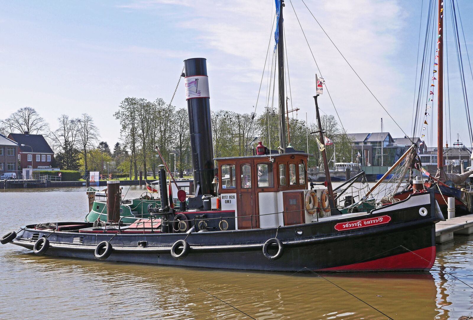 Panasonic Lumix DMC-GH3 sample photo. Boat, river, water, chimney photography