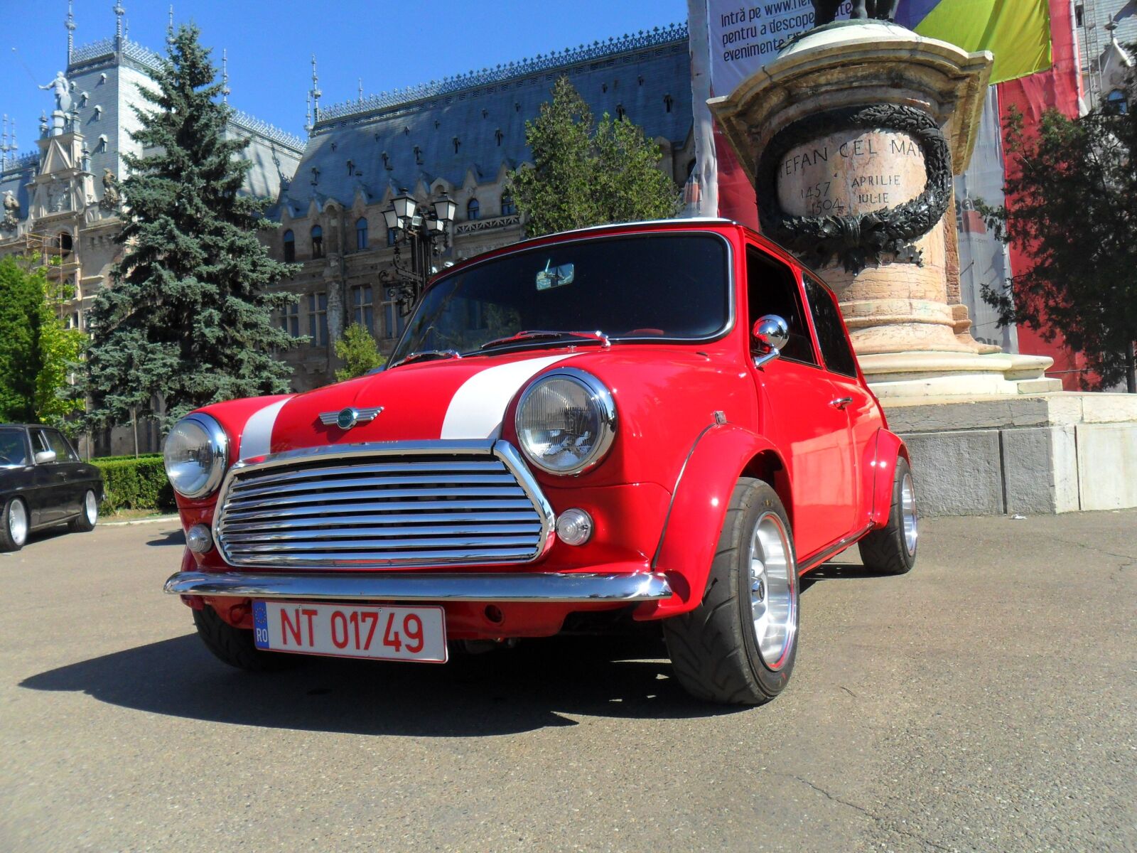 Samsung ES28 / VLUU ES28 sample photo. Mini, mini cooper, car photography