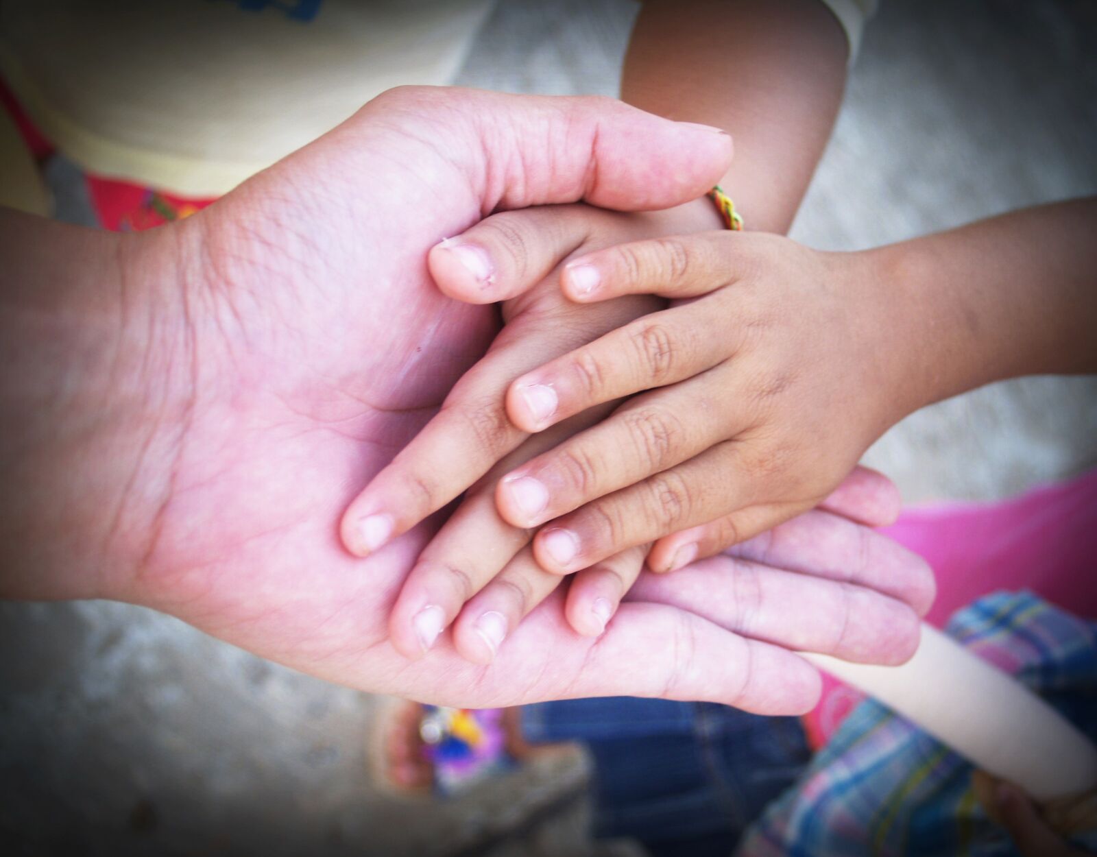 Olympus E-300 (EVOLT E-300) sample photo. Hand, hold, care photography