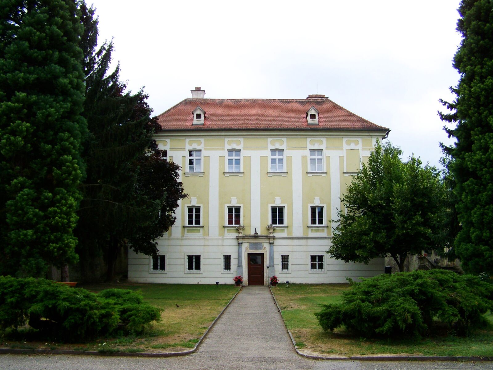 Kodak EASYSHARE ZD710 ZOOM DIGITAL CAMERA sample photo. Little castle, architecture, furth photography