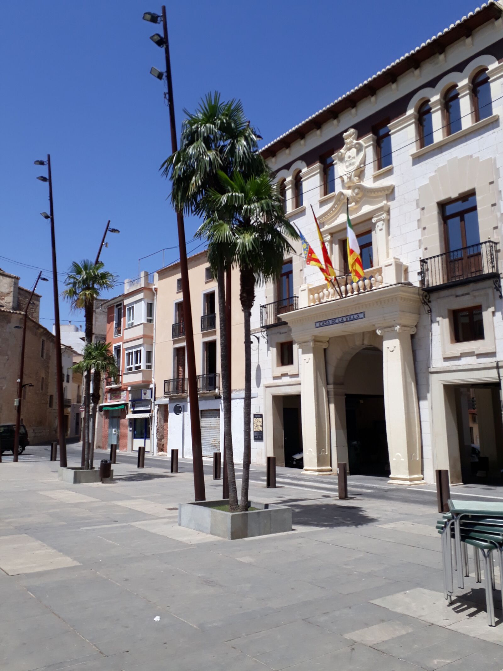 Samsung Galaxy A3(2017) sample photo. Pego, spain, plaza photography