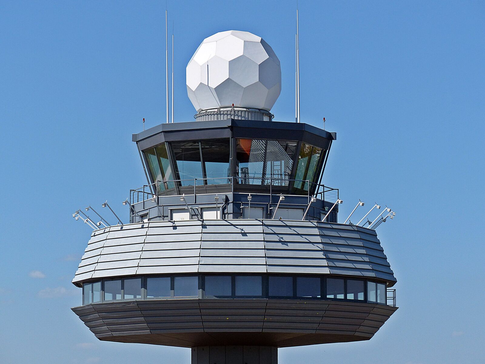 Panasonic Lumix DMC-FZ200 sample photo. Tower, aviation, airport photography